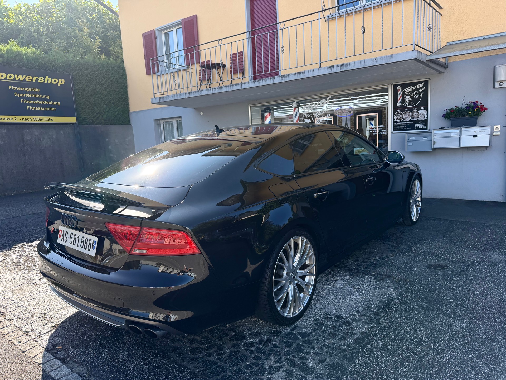 AUDI 4.0 V8 TFSI quattro S-Tronic-image-0