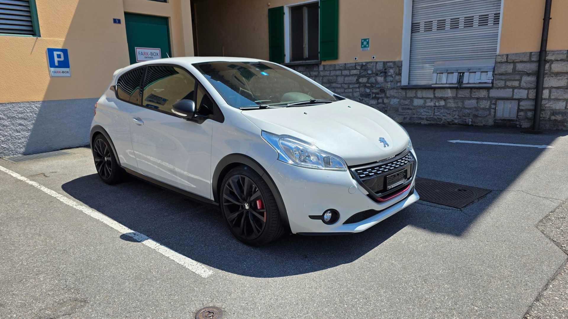PEUGEOT 208 1.6 Turbo GTi 30th-image-5