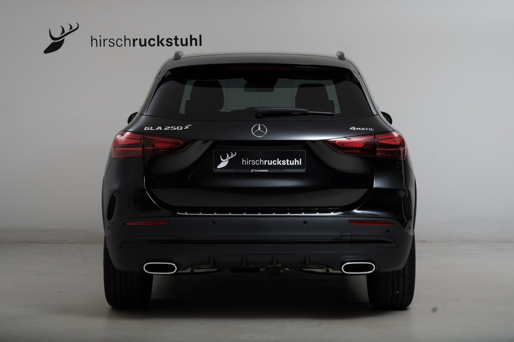 MERCEDES-BENZ GLA 250 4Matic 8G-DCT Swiss Star-showroom-element-3