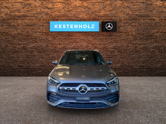MERCEDES-BENZ GLA 250 AMG Line-image-4