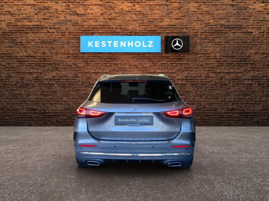 MERCEDES-BENZ GLA 250 AMG Line-image-5