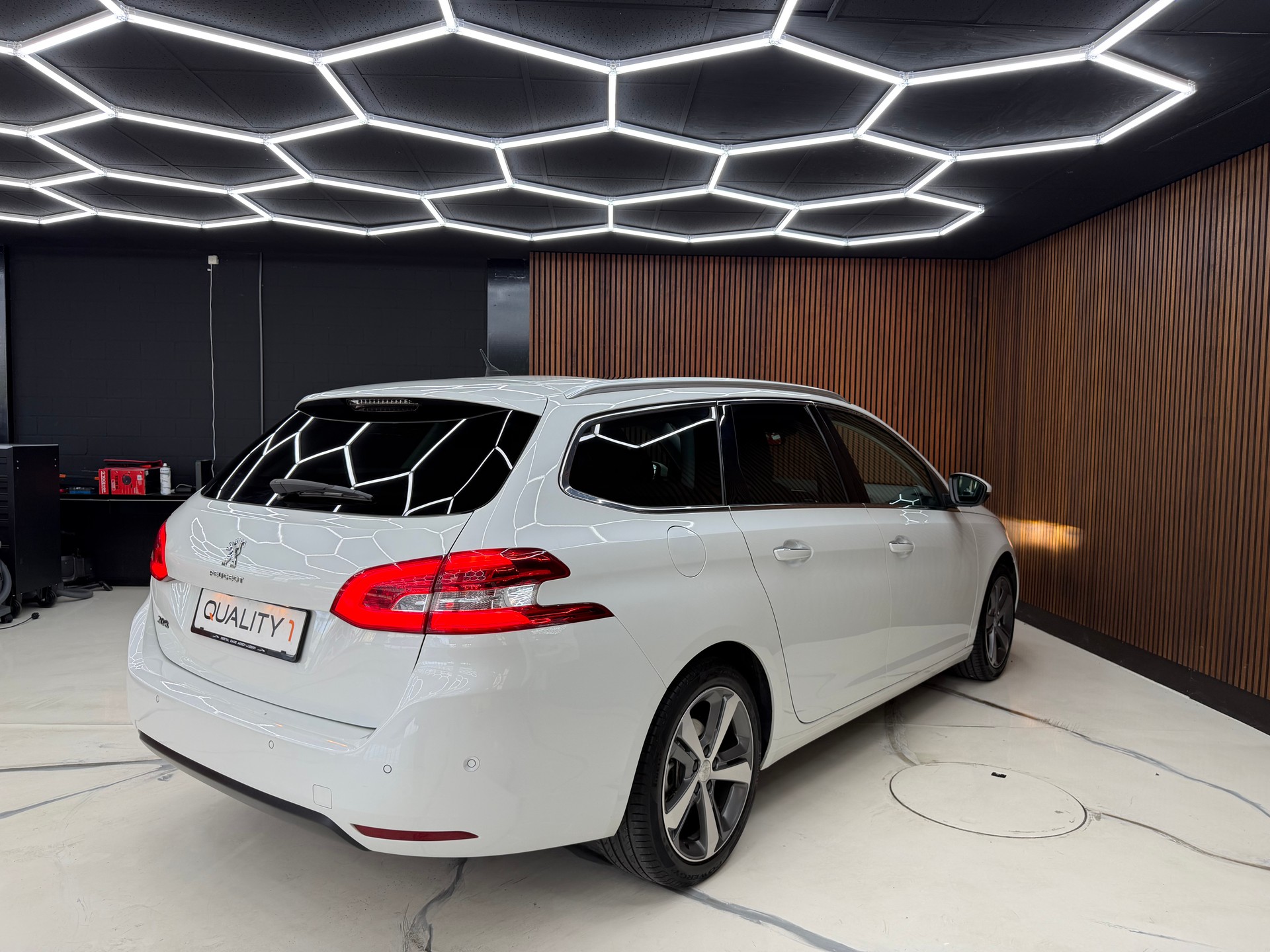 PEUGEOT 308 SW 1.2 THP Féline-image-6