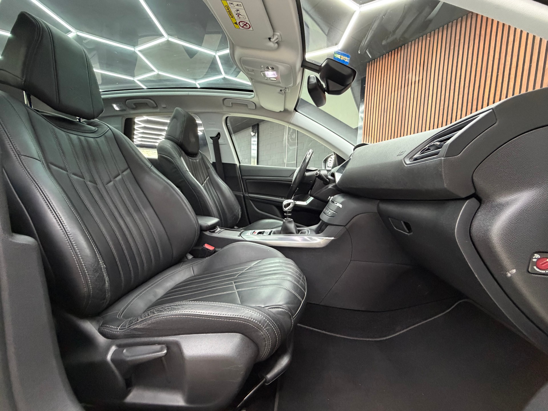 PEUGEOT 308 SW 1.2 THP Féline-image-13