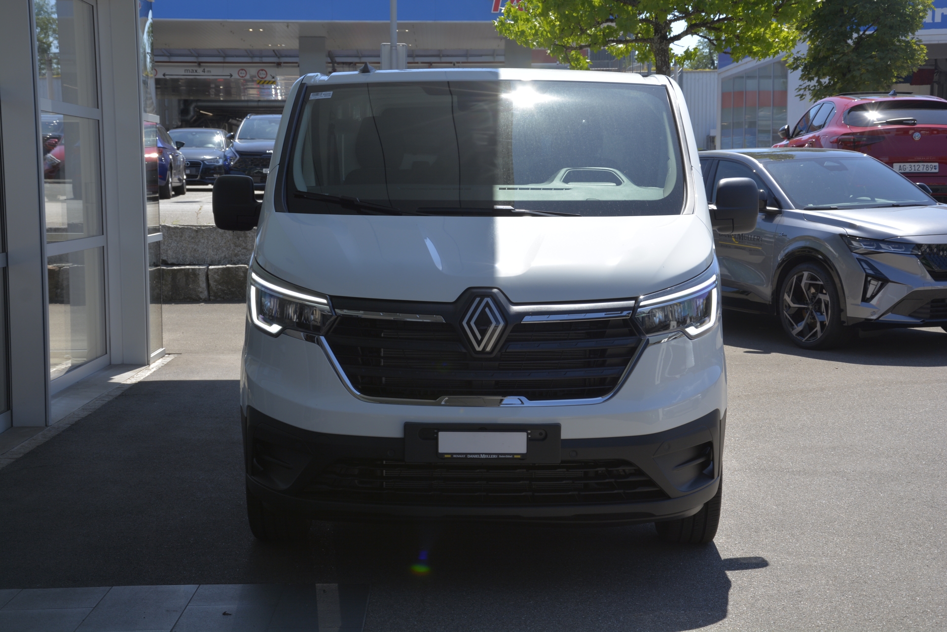 RENAULT Trafic Advance KW L1H1 2.0 Blue dCi 110 S Ntzl. *Anhängerkupplung*-image-1