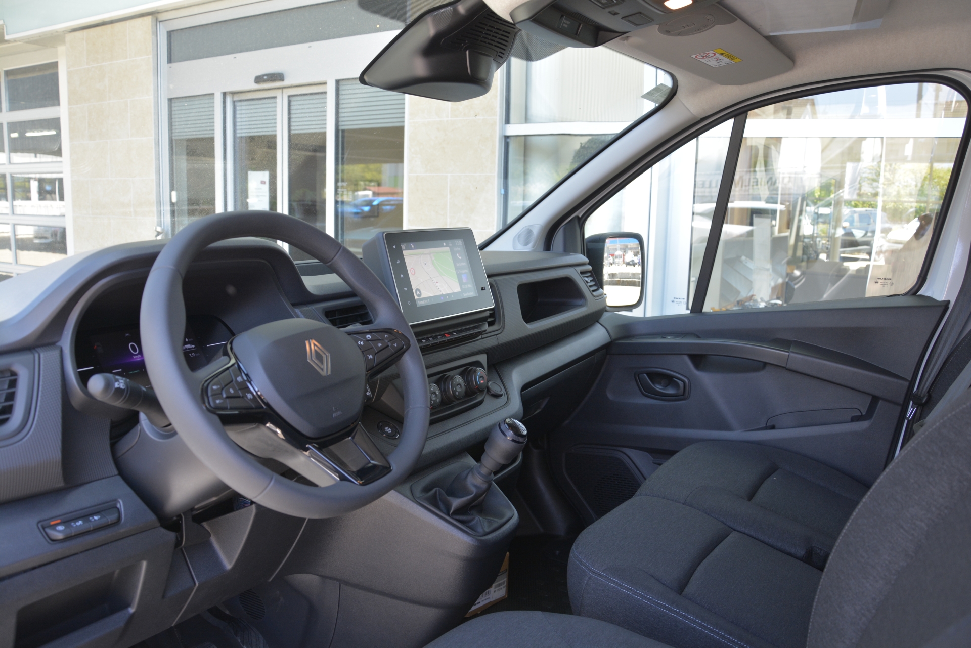 RENAULT Trafic Advance KW L1H1 2.0 Blue dCi 110 S Ntzl. *Anhängerkupplung*-image-7