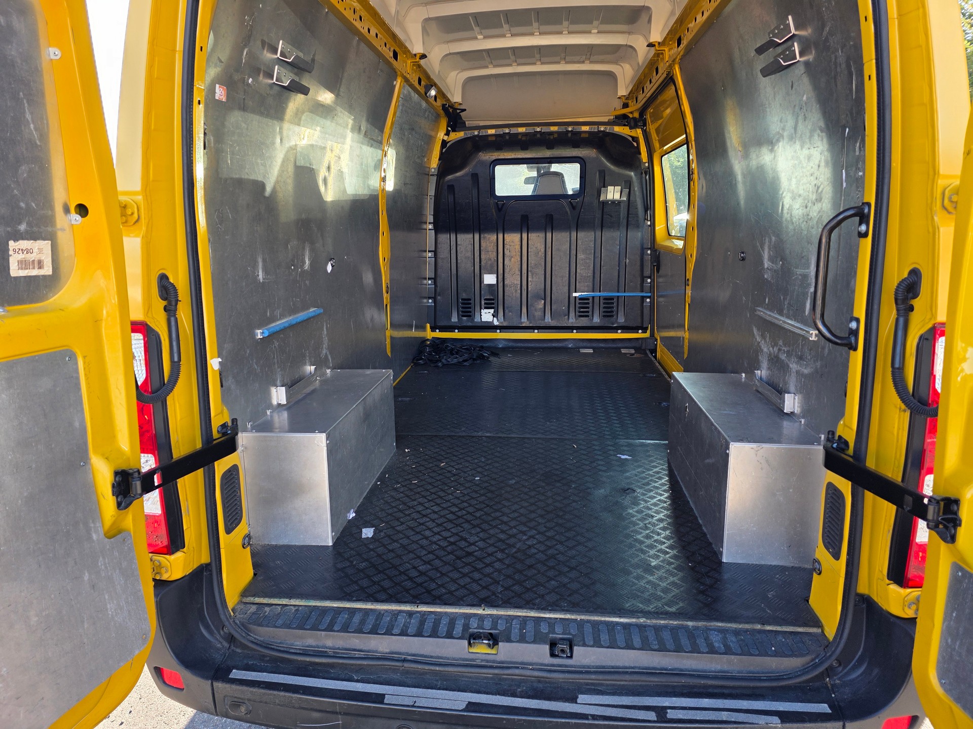 RENAULT Master T35 2.3dCi 135 L3H3-image-14