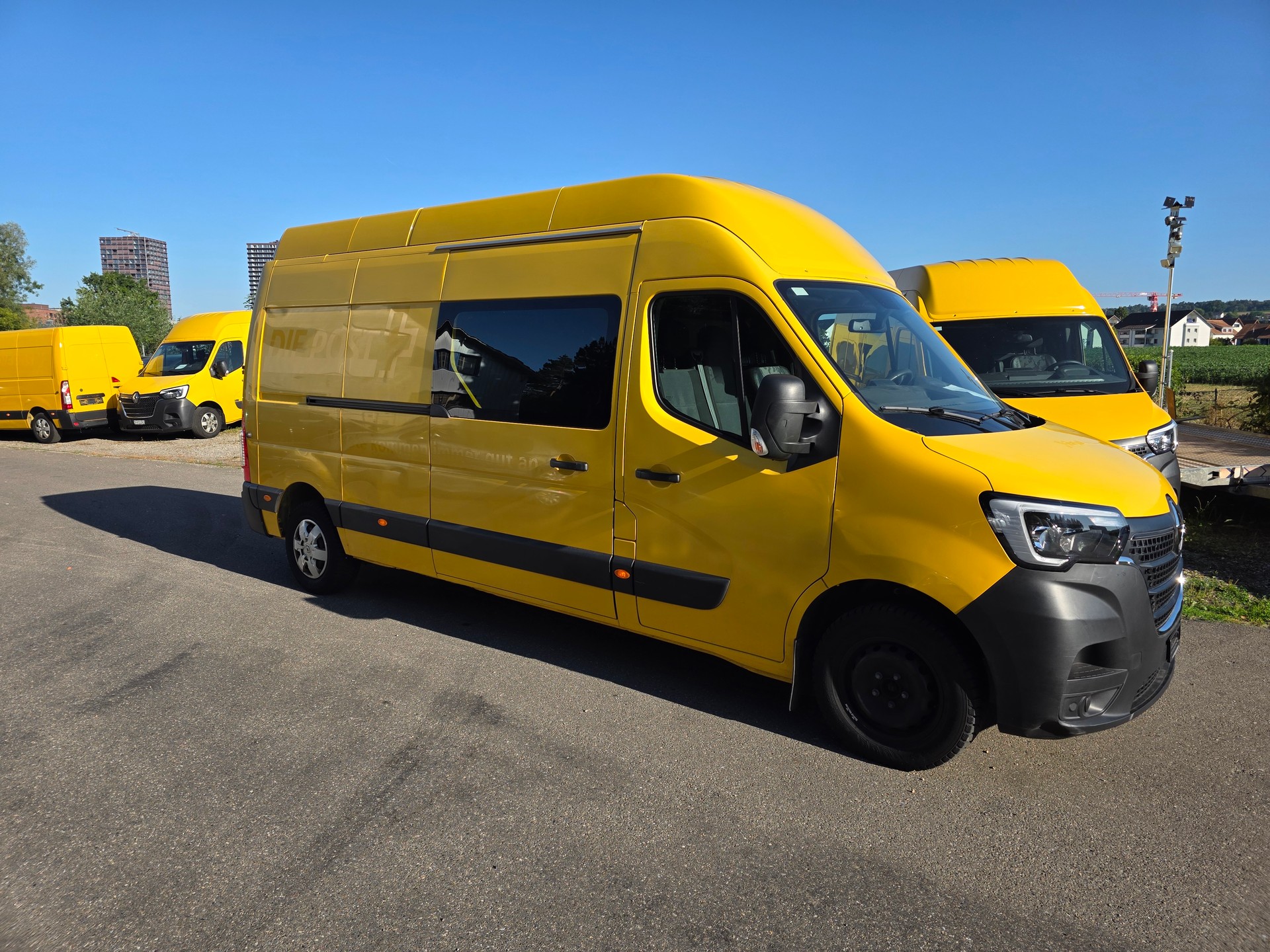 RENAULT Master T35 2.3dCi 135 L3H3-image-2