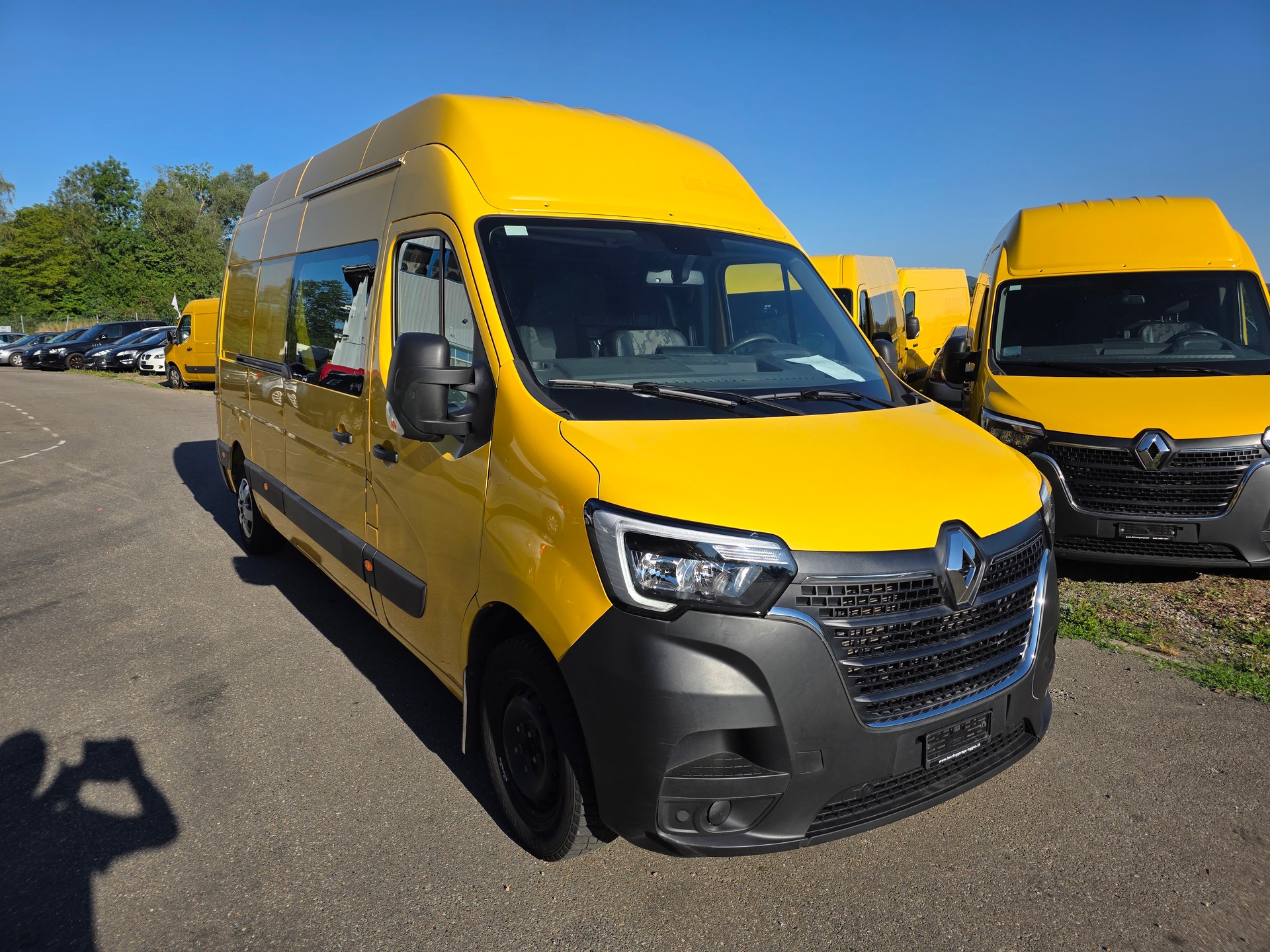 RENAULT Master T35 2.3dCi 135 L3H3-image-1