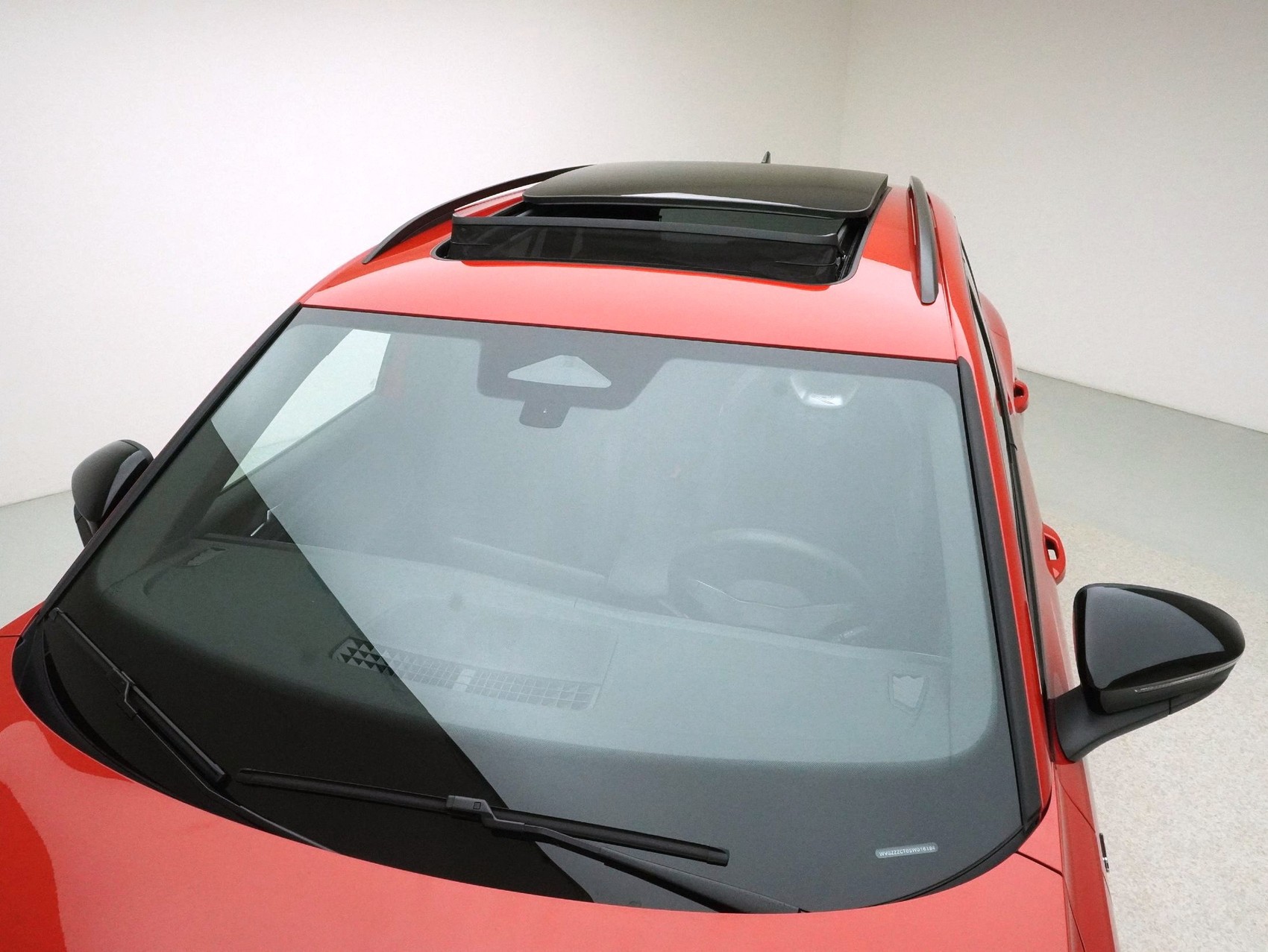 VW Tiguan 2.0 TSI DSG R-Line Black Style 4Motion (2025)-image-7