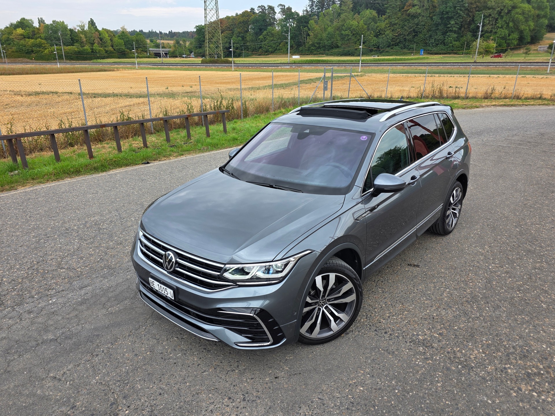 VW Tiguan Allspace 2.0TSI R-Line 4Motion DSG-image-7