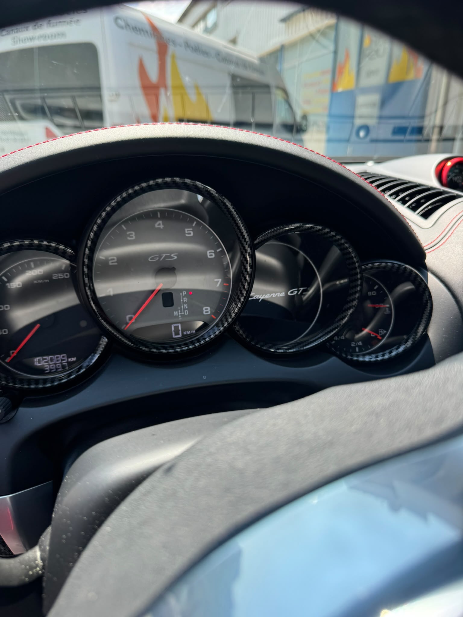 PORSCHE GTS-image-16