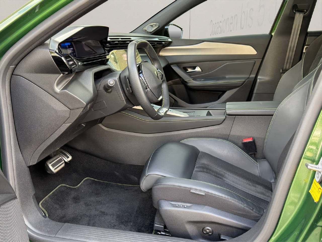 PEUGEOT 308 1.6 PHEV 225 GT Pack-image-3