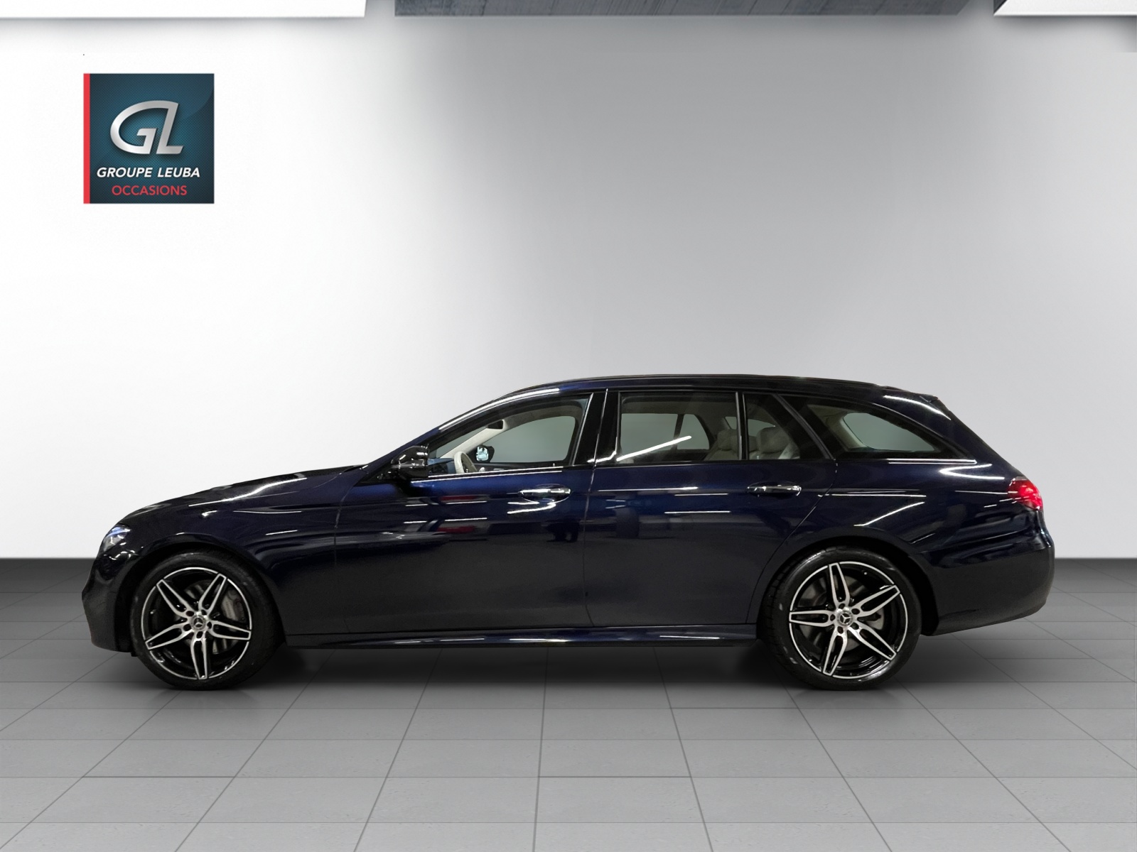 MERCEDES-BENZ E 400 Avantgarde 7G-Tronic-image-2