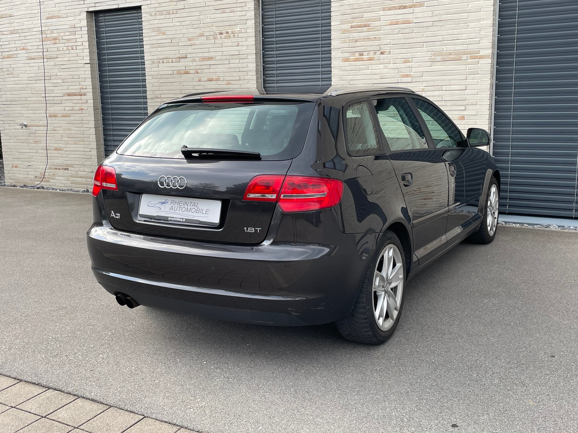 AUDI Audi A3 1.8 TFSI Sportback-image-7