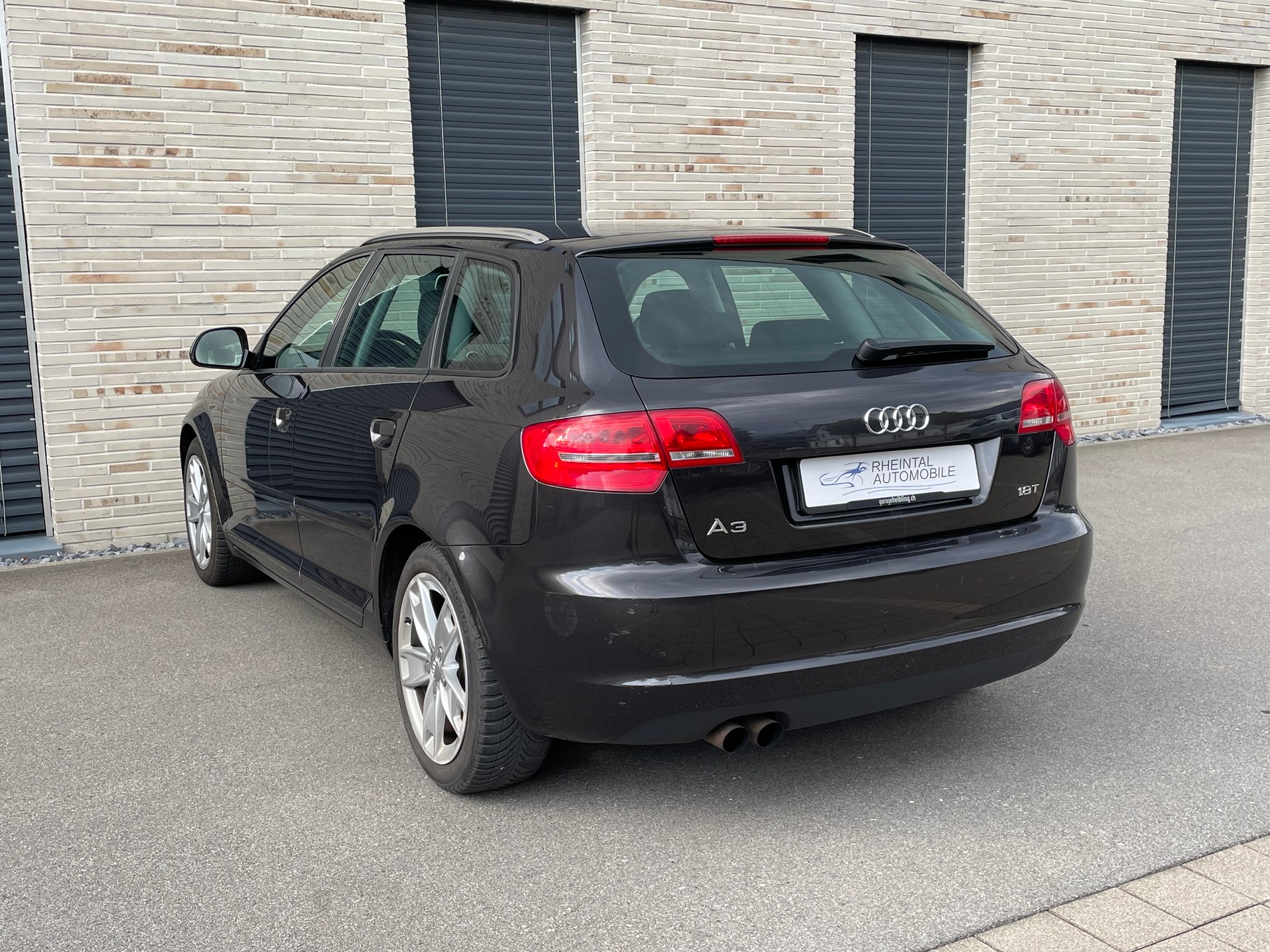 AUDI Audi A3 1.8 TFSI Sportback-image-10
