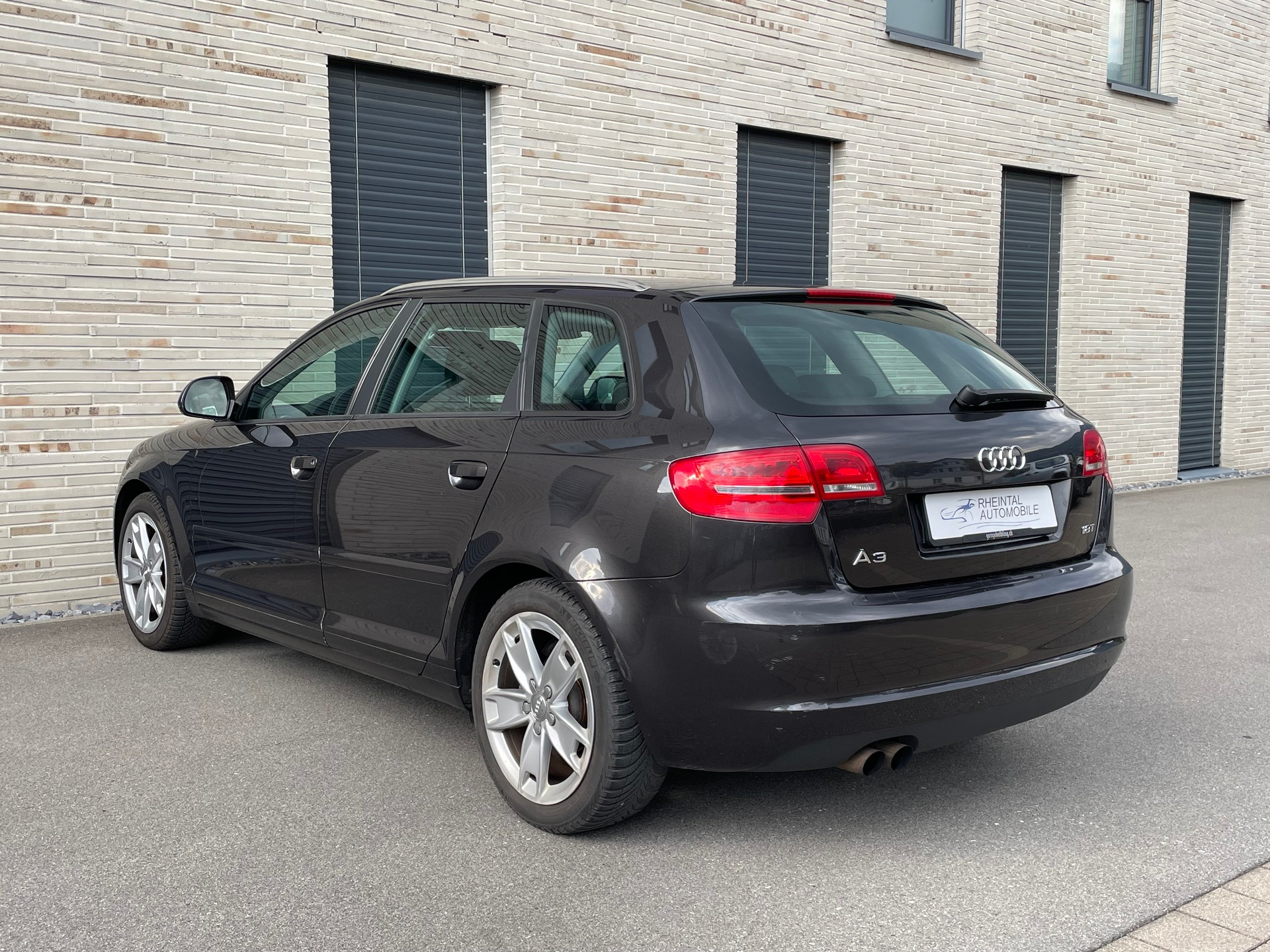 AUDI Audi A3 1.8 TFSI Sportback-image-11