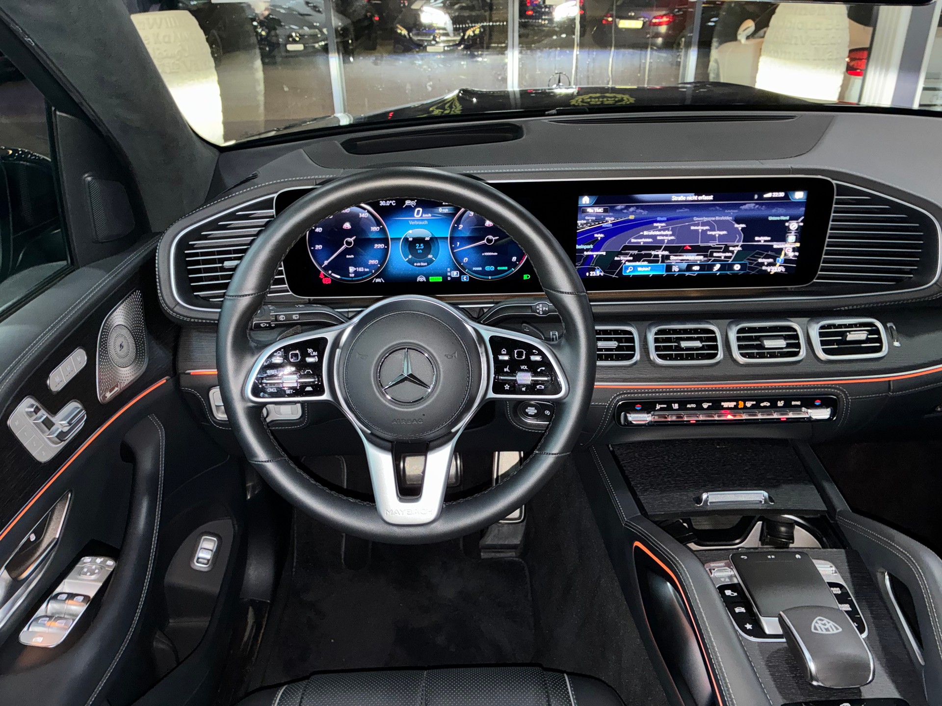 MERCEDES-BENZ GLS Maybach 600 9G-Tronic-image-10
