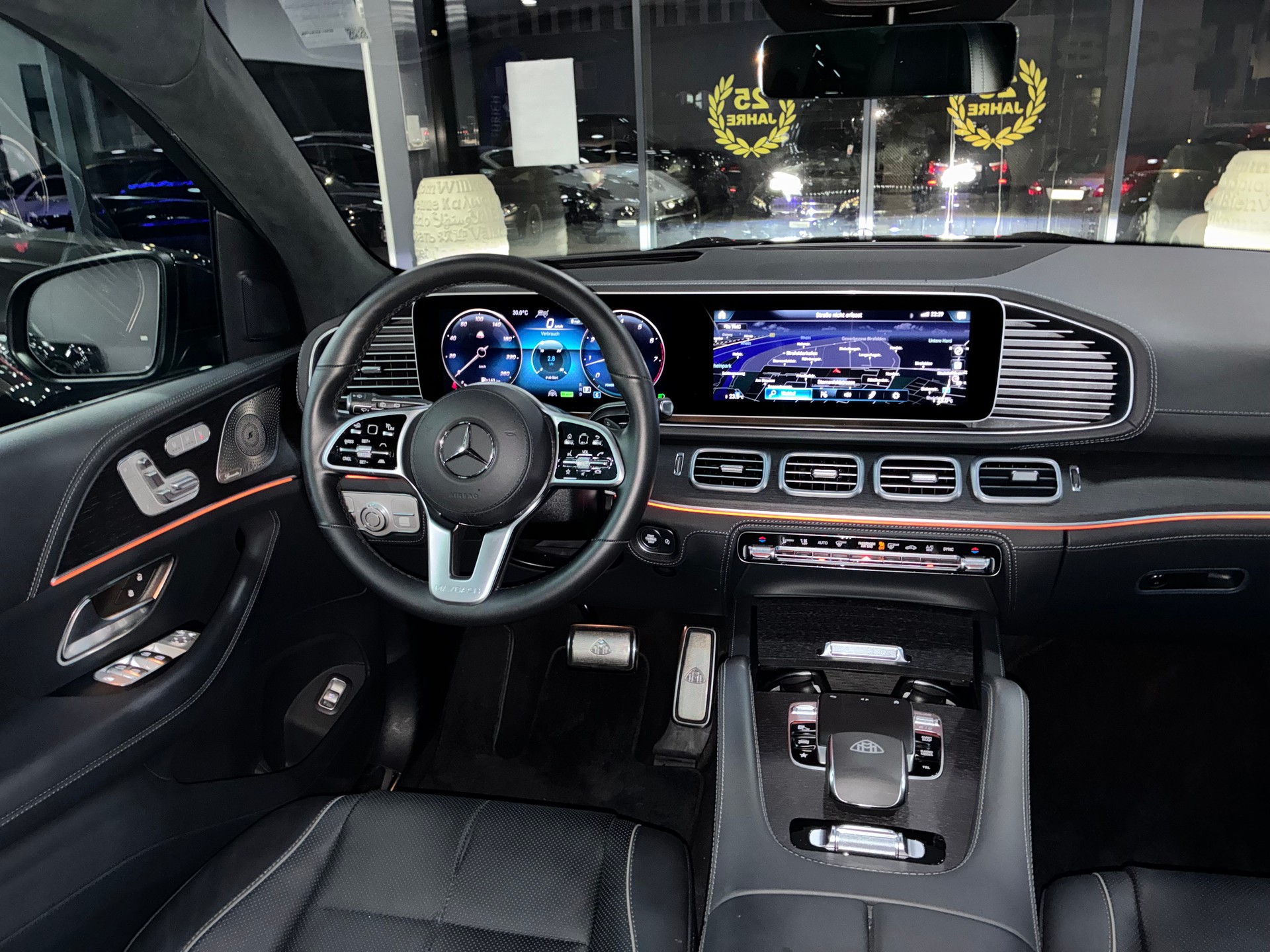 MERCEDES-BENZ GLS Maybach 600 9G-Tronic-image-8
