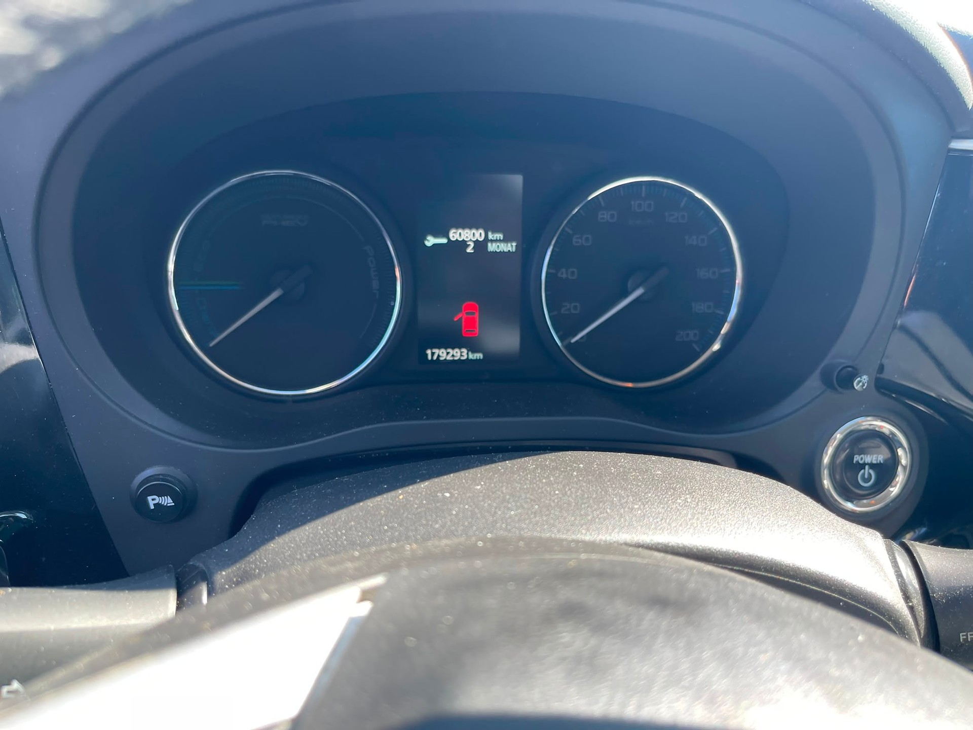 MITSUBISHI Outlander 2.0 PHEV-image-7