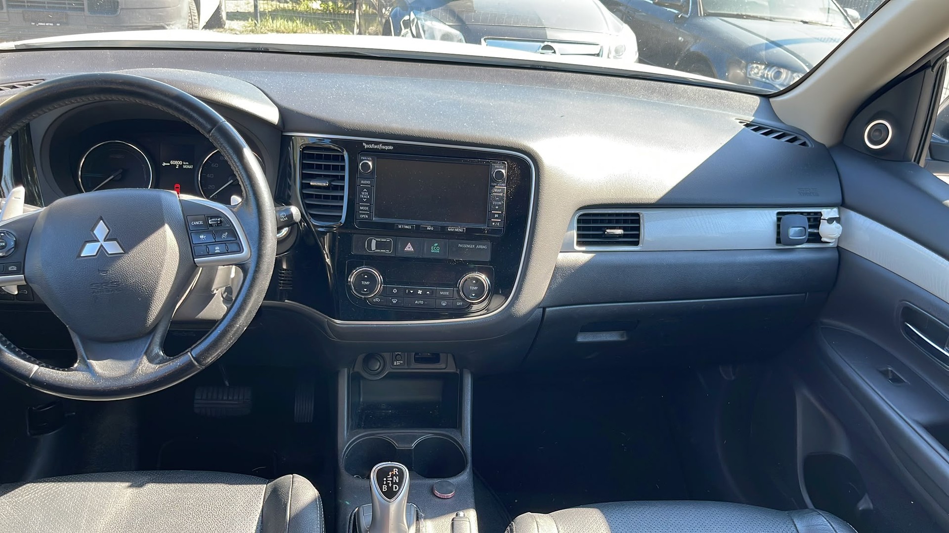 MITSUBISHI Outlander 2.0 PHEV-image-4