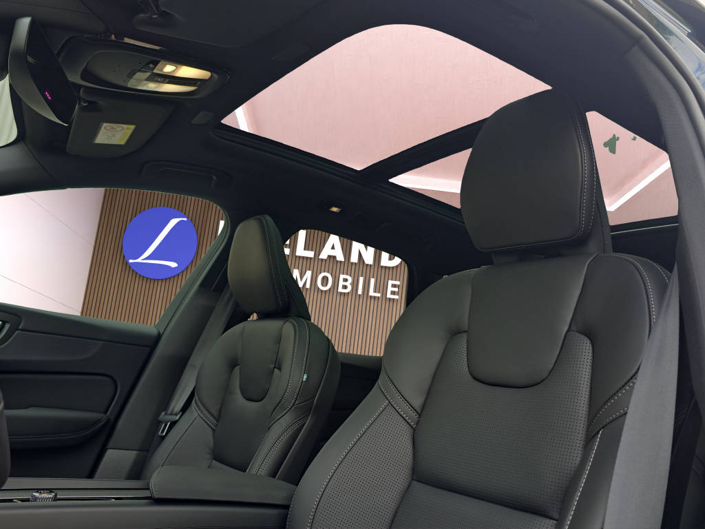VOLVO XC60 2.0 T8 TE Black Edition eAWD-image-11