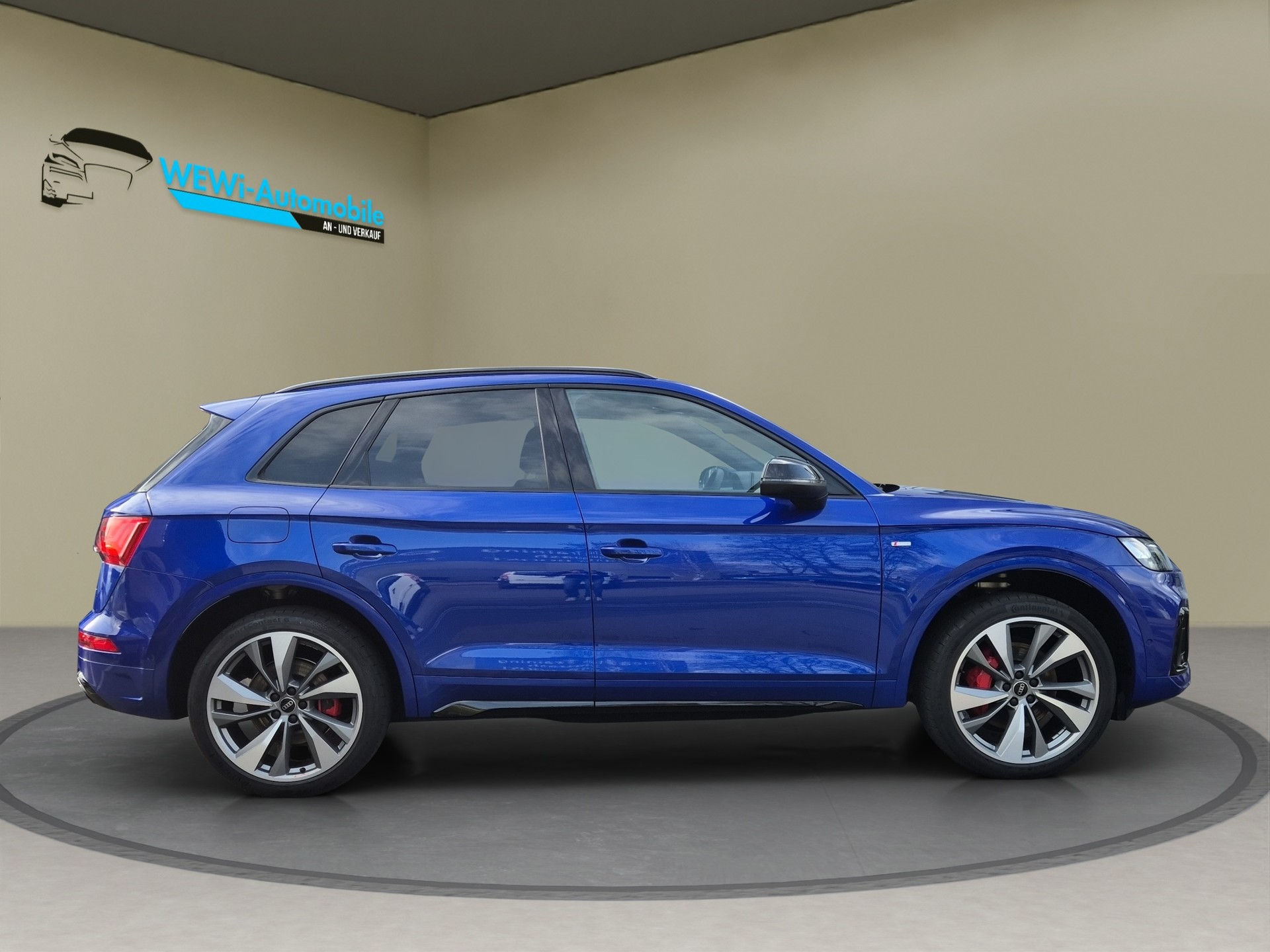 AUDI Q5 55 TFSI e PHEV S line quattro S-tronic-image-5