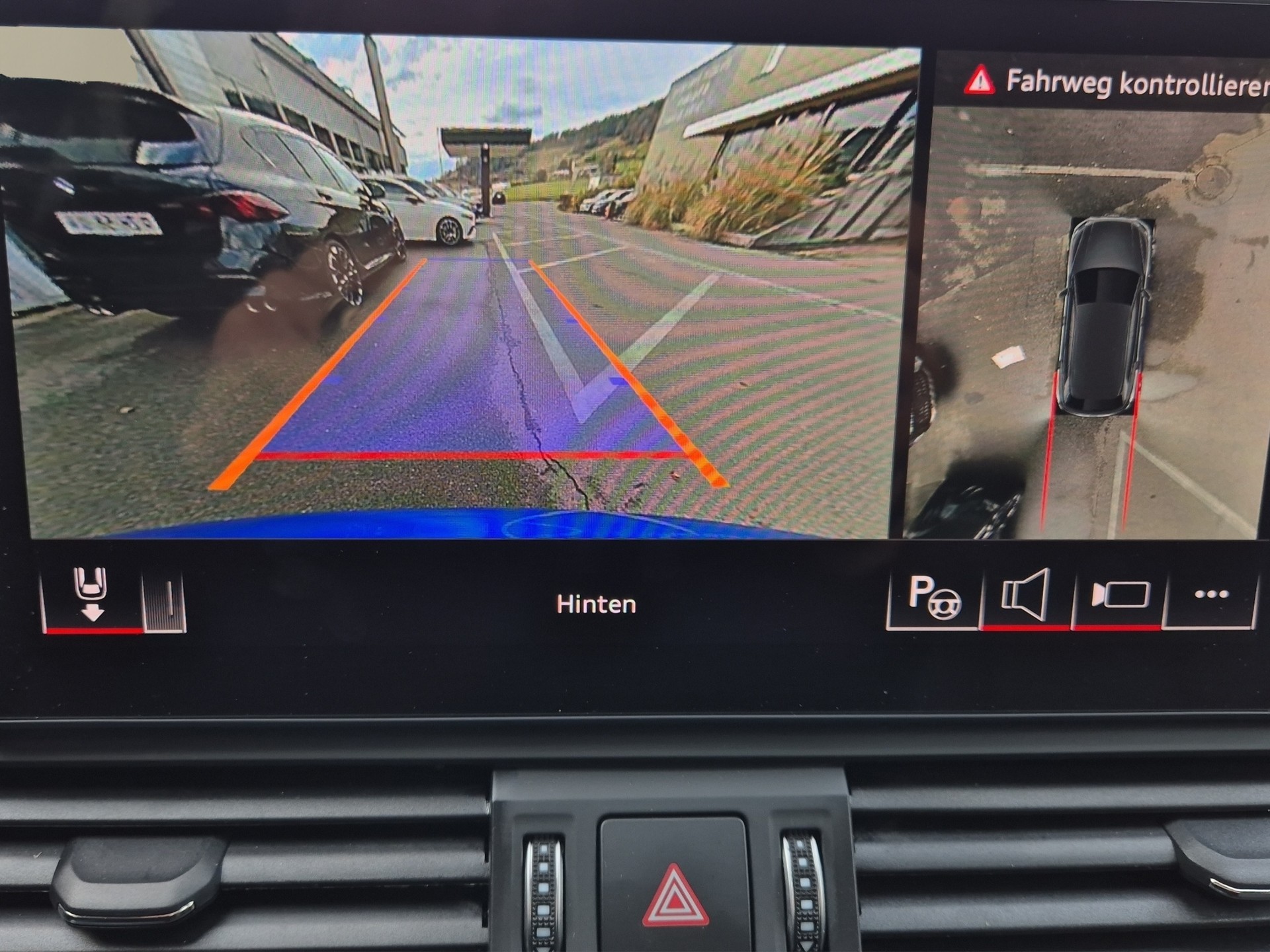 AUDI Q5 55 TFSI e PHEV S line quattro S-tronic-image-18