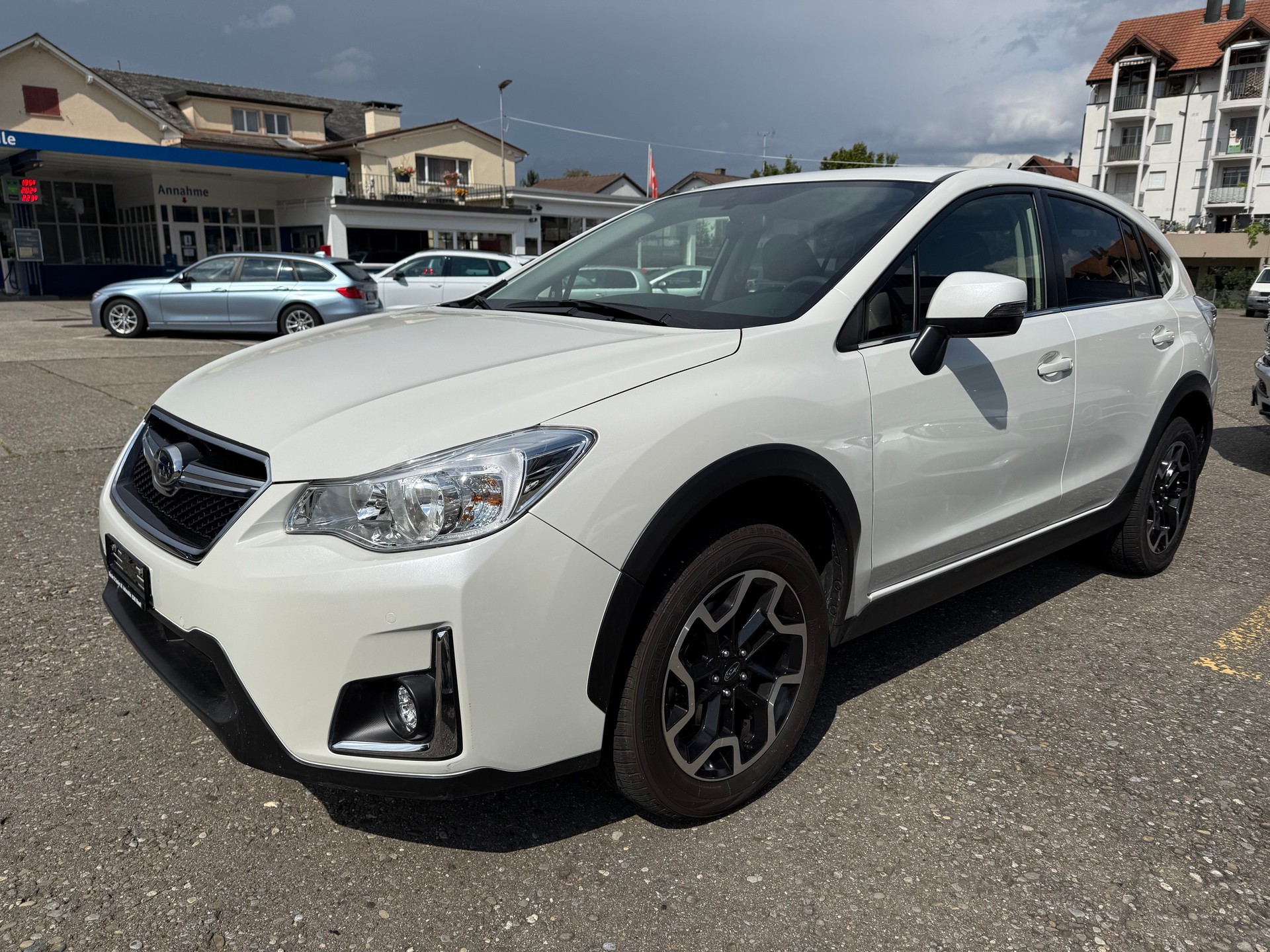 SUBARU XV 2.0 Swiss Two AWD CVT-image-2