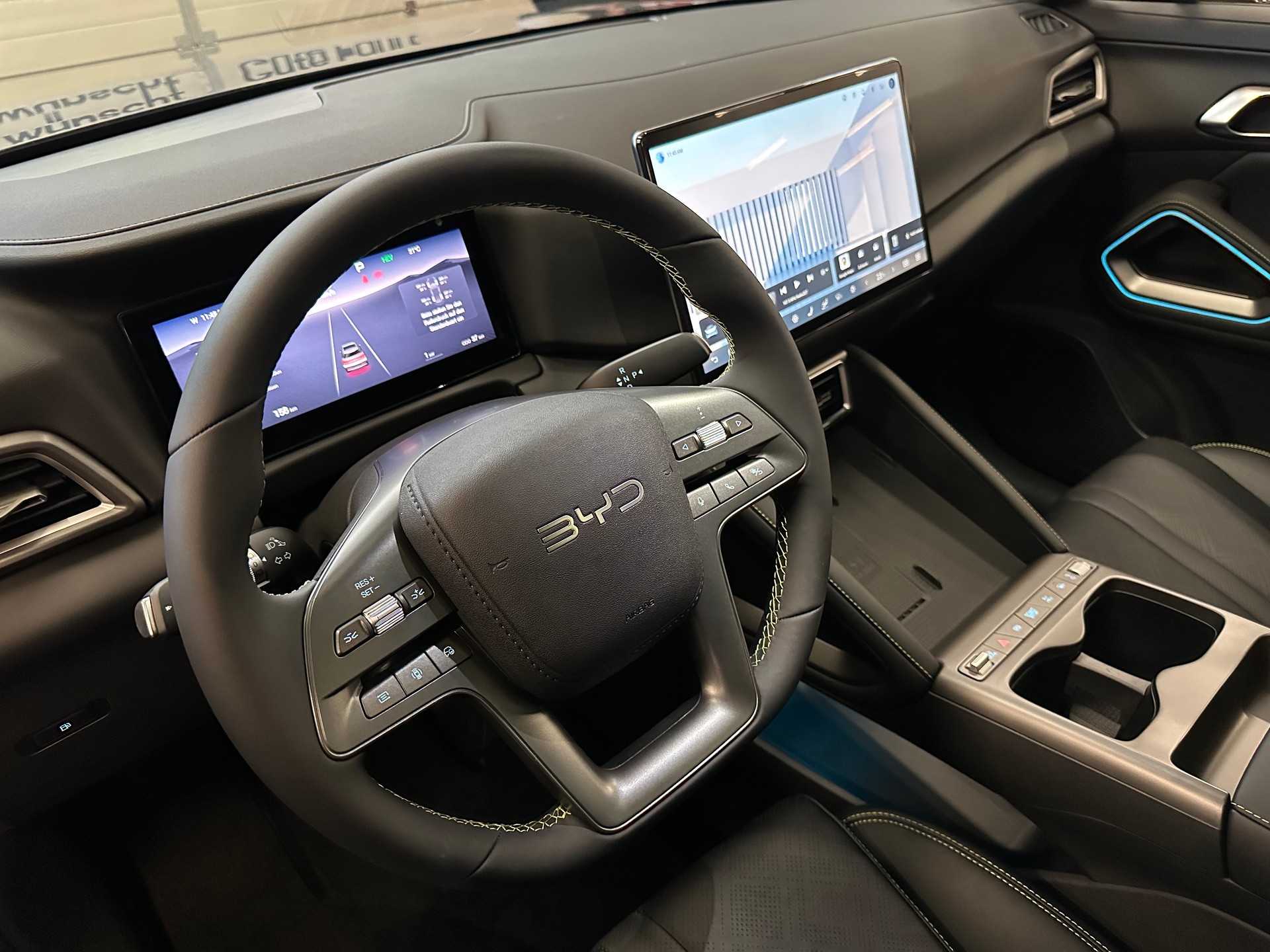 BYD Atto 2 DM-i Boost-image-9
