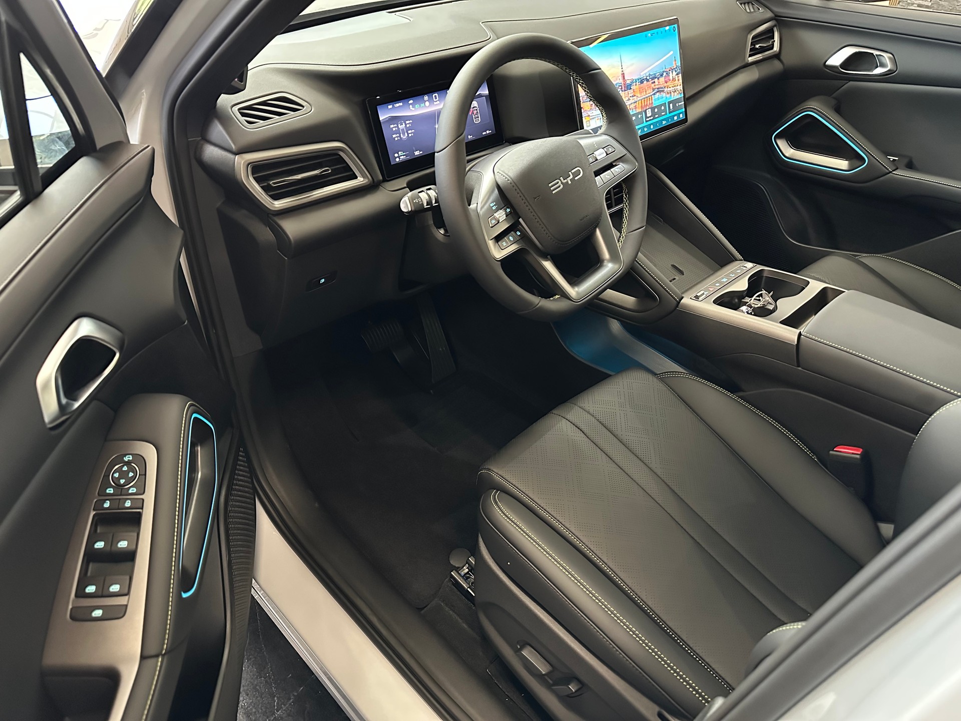 BYD Atto 2 DM-i Boost-image-48