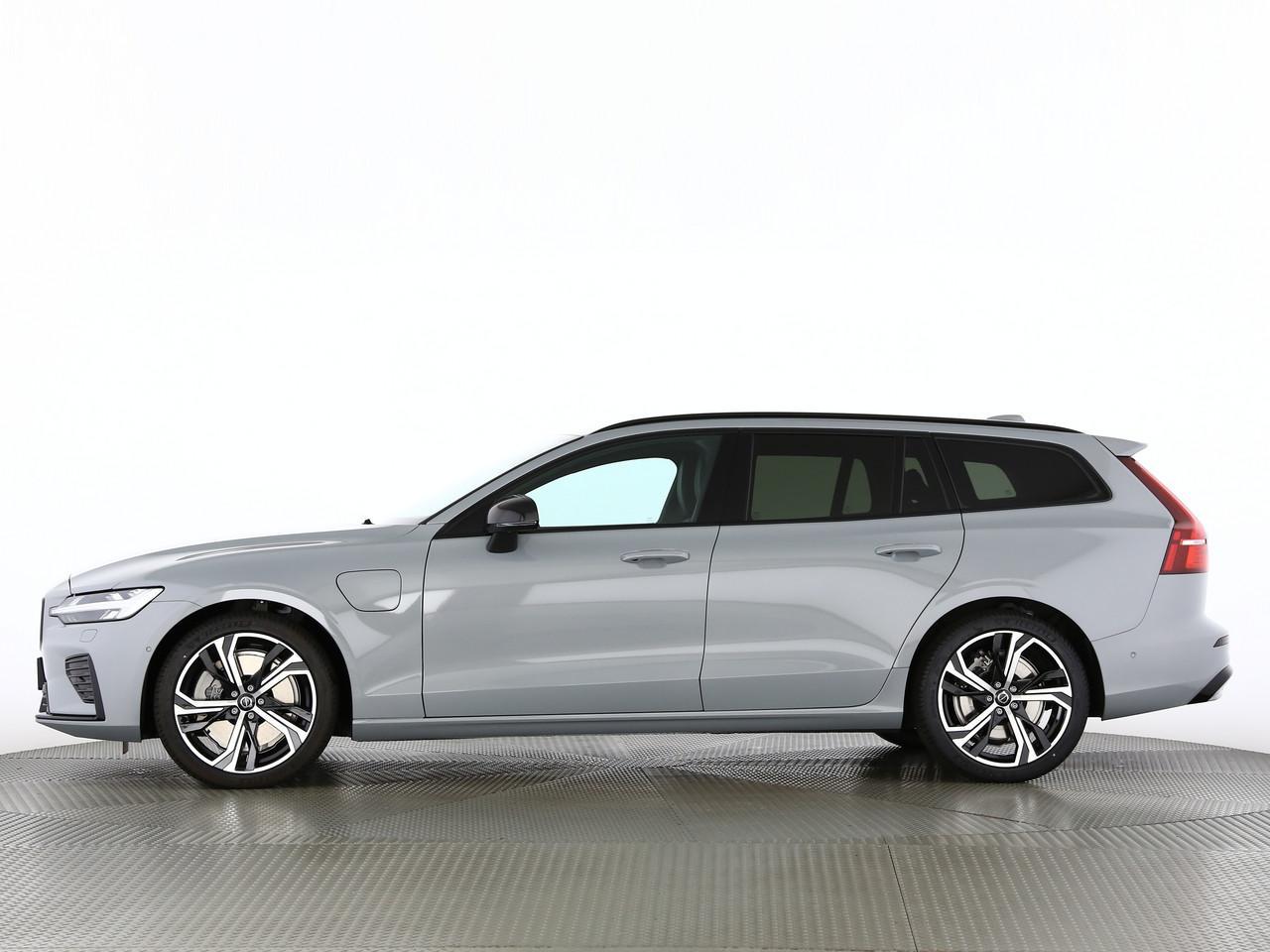 VOLVO V60 2.0 T6 TE Ultra Dark eAWD-image-1