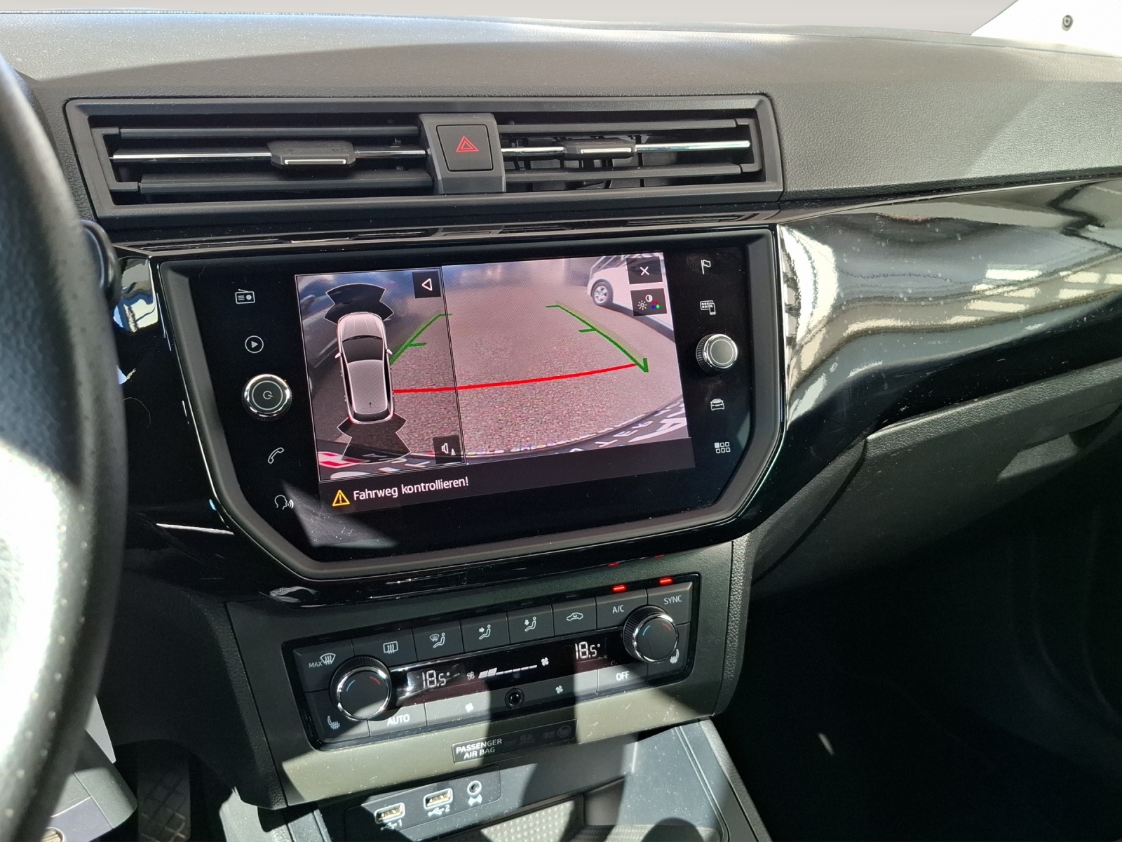 SEAT Ibiza 1.5 TSI EVO Swiss FR // 8-fach Aluminiumbereift-image-13