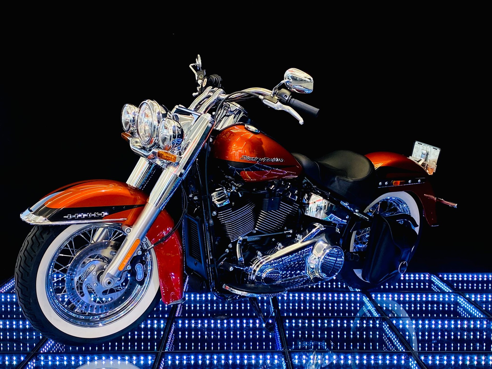 HARLEY-DAVIDSON FLDE Deluxe 107 ABS-showroom-element-1