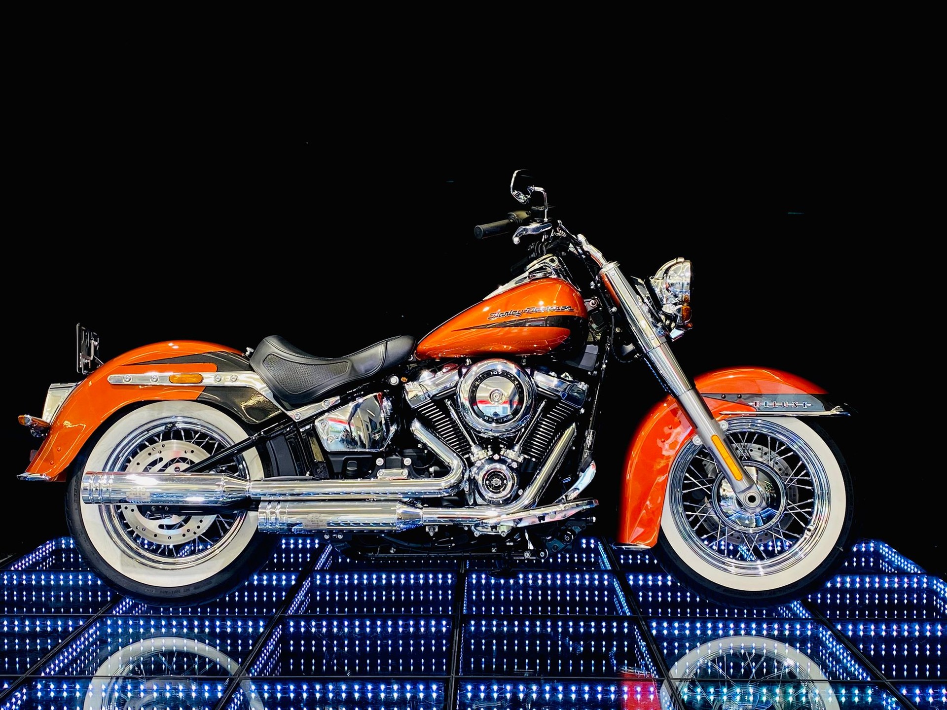 HARLEY-DAVIDSON FLDE Deluxe 107 ABS-showroom-element-2