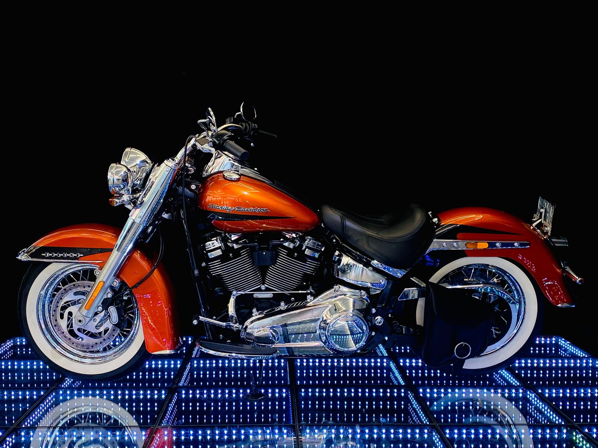 HARLEY-DAVIDSON FLDE Deluxe 107 ABS-showroom-element-3