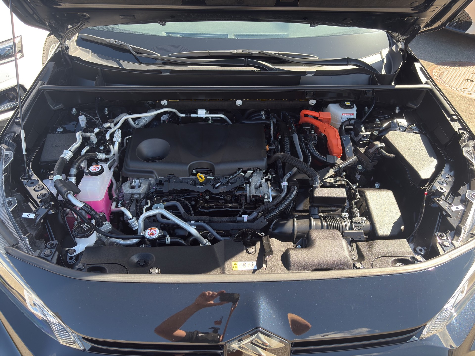 SUZUKI Across 2.5 Plug-in-Hybrid Compact Top E-CVT-image-23