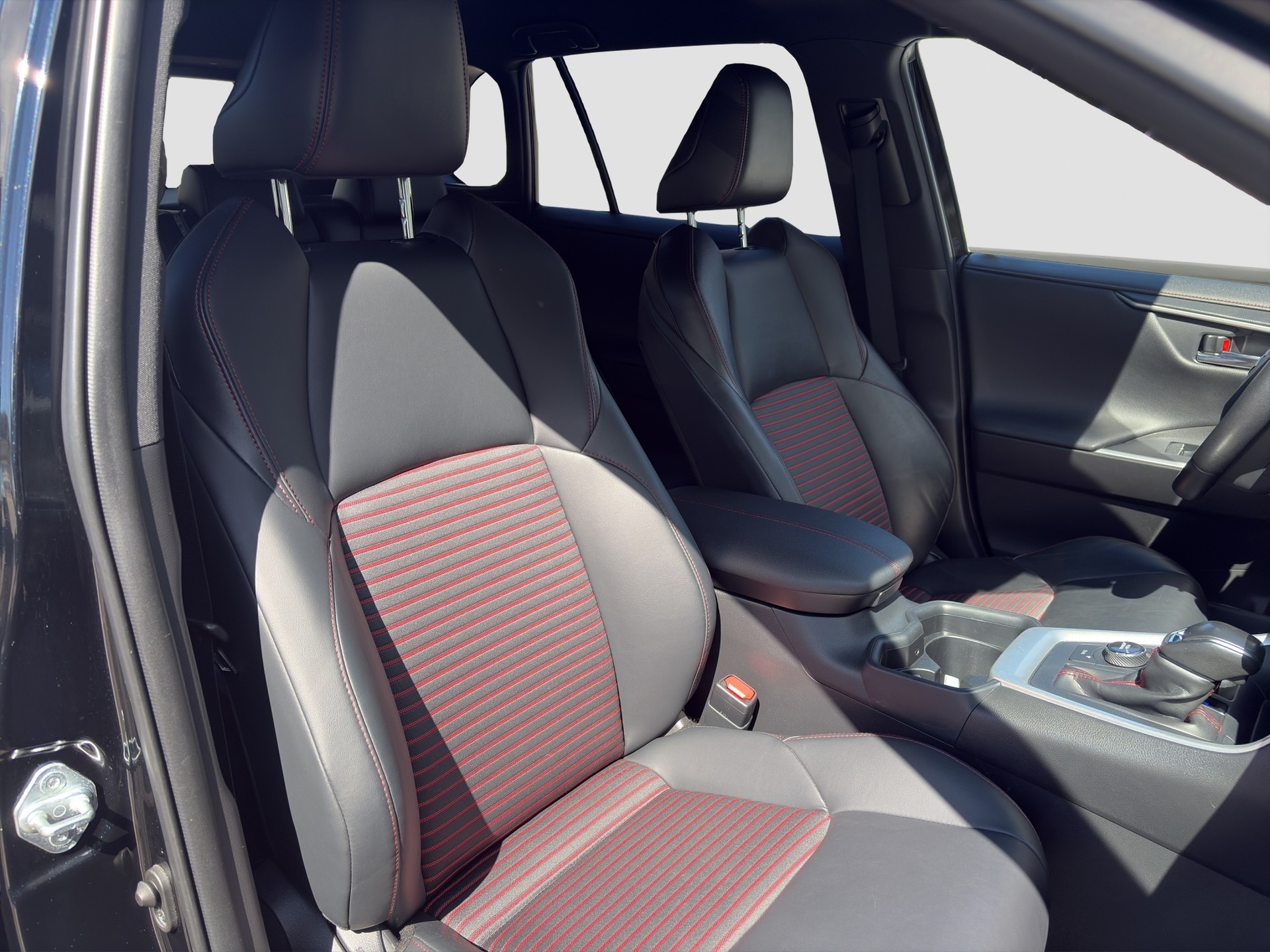 SUZUKI Across 2.5 Plug-in-Hybrid Compact Top E-CVT-image-16