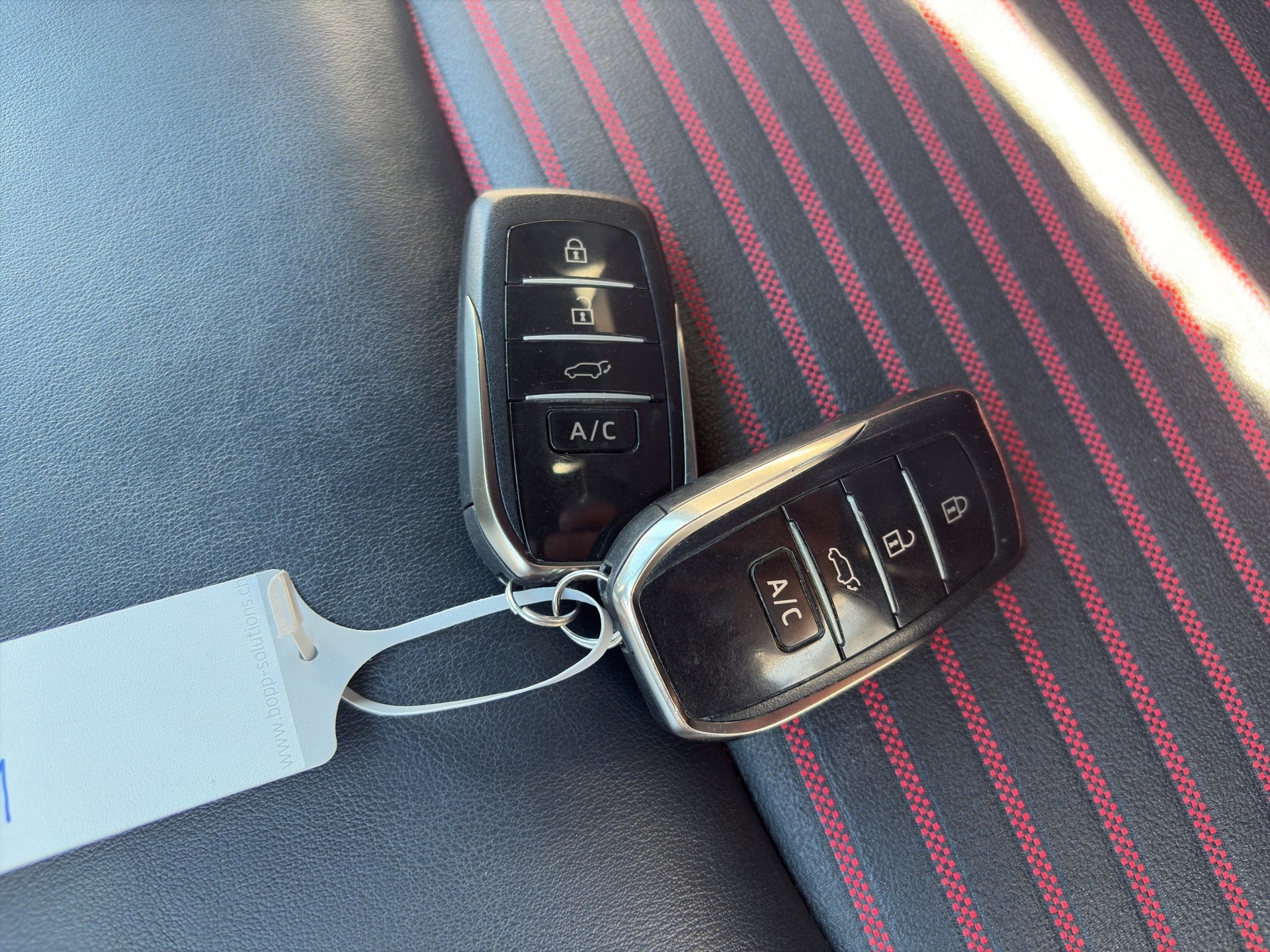 SUZUKI Across 2.5 Plug-in-Hybrid Compact Top E-CVT-image-21