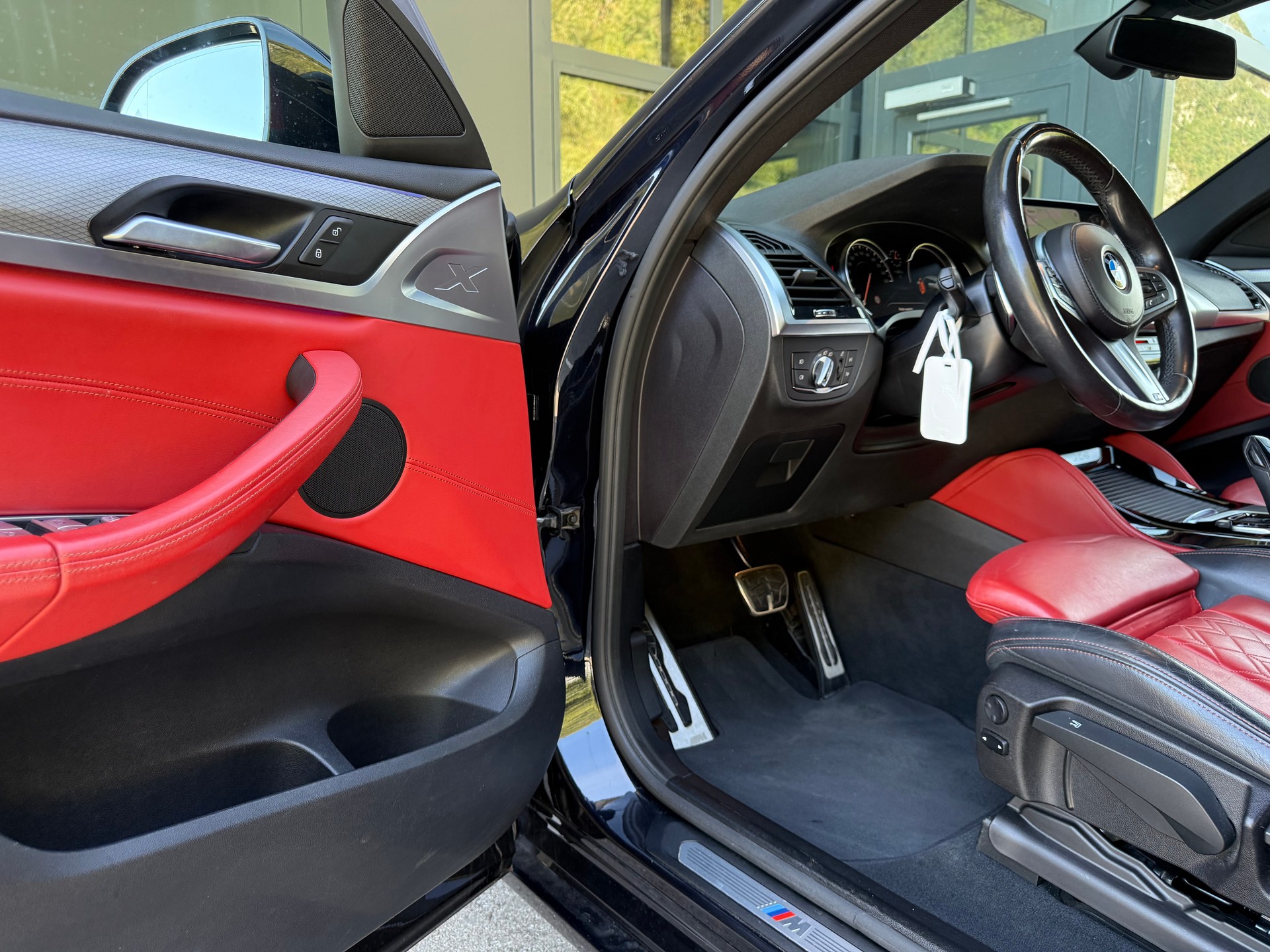 BMW X4 xDrive 25d M Sport Steptronic-image-16
