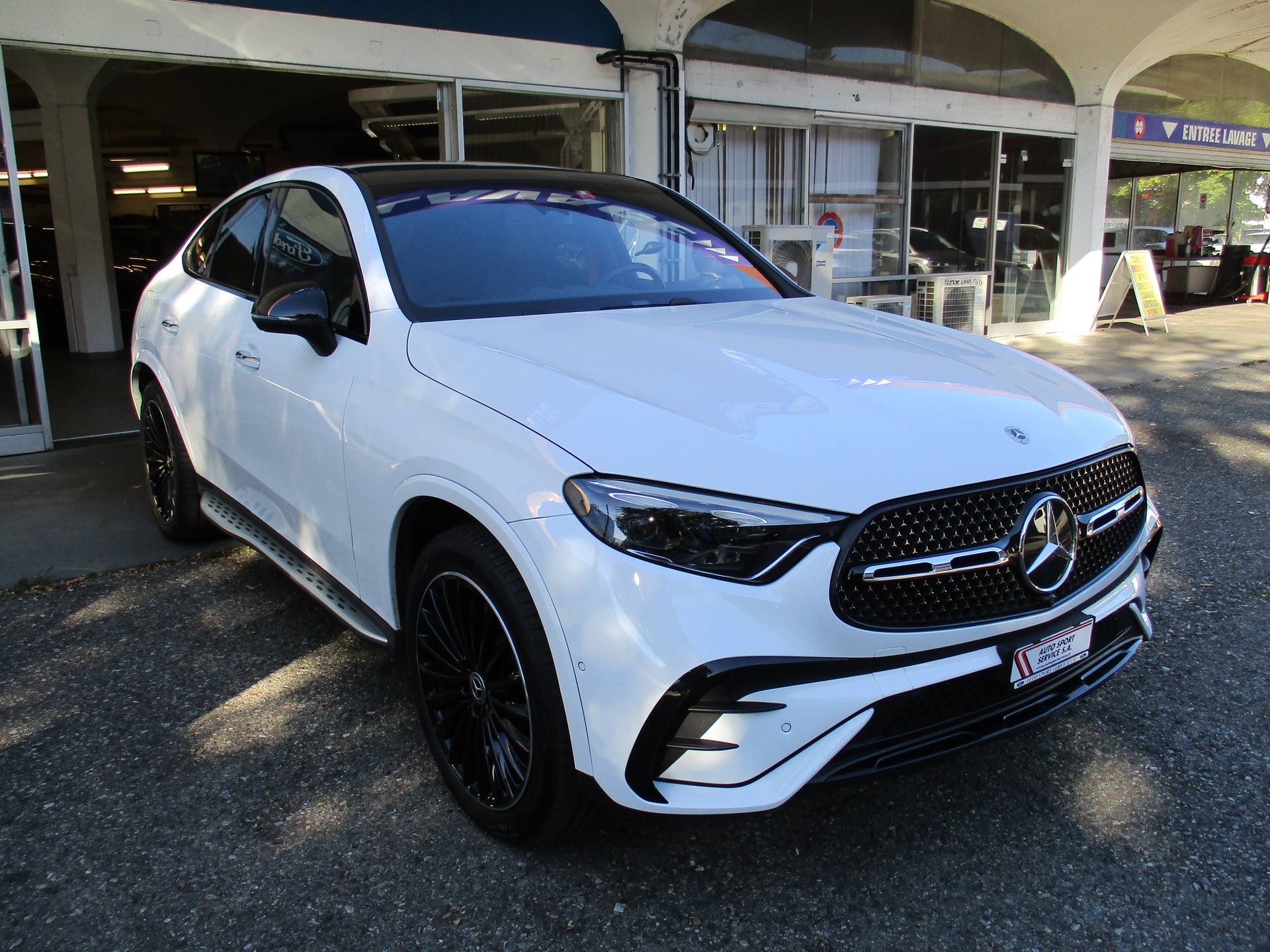 MERCEDES-BENZ GLC Coupé 400 e 4Matic 9G-Tronic-image-4