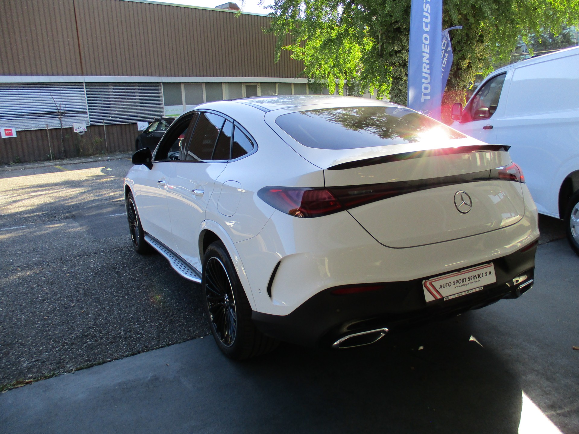 MERCEDES-BENZ GLC Coupé 400 e 4Matic 9G-Tronic-image-2
