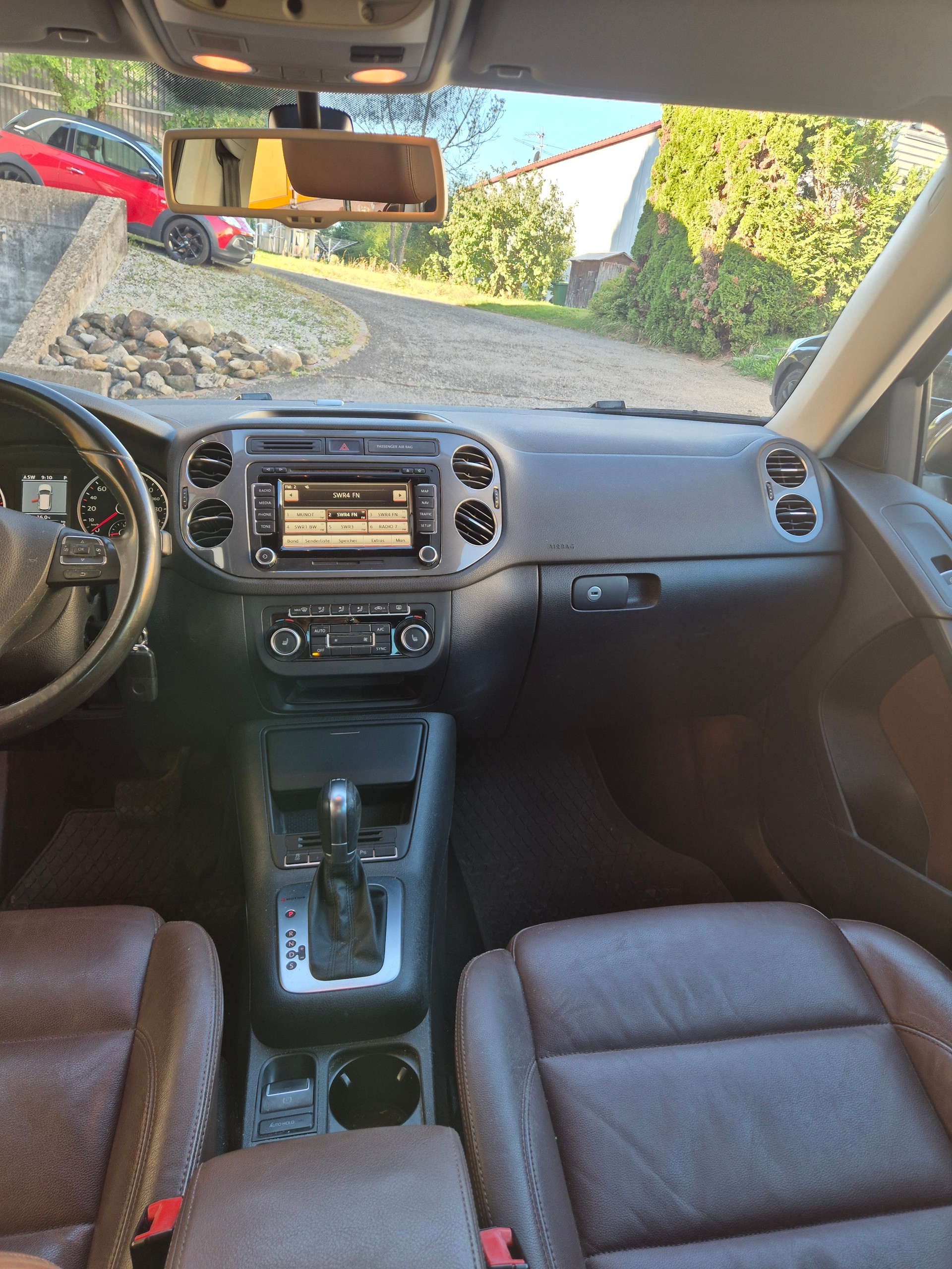 VW Tiguan 2.0 TSI Sport&Style 4Motion DSG-image-12