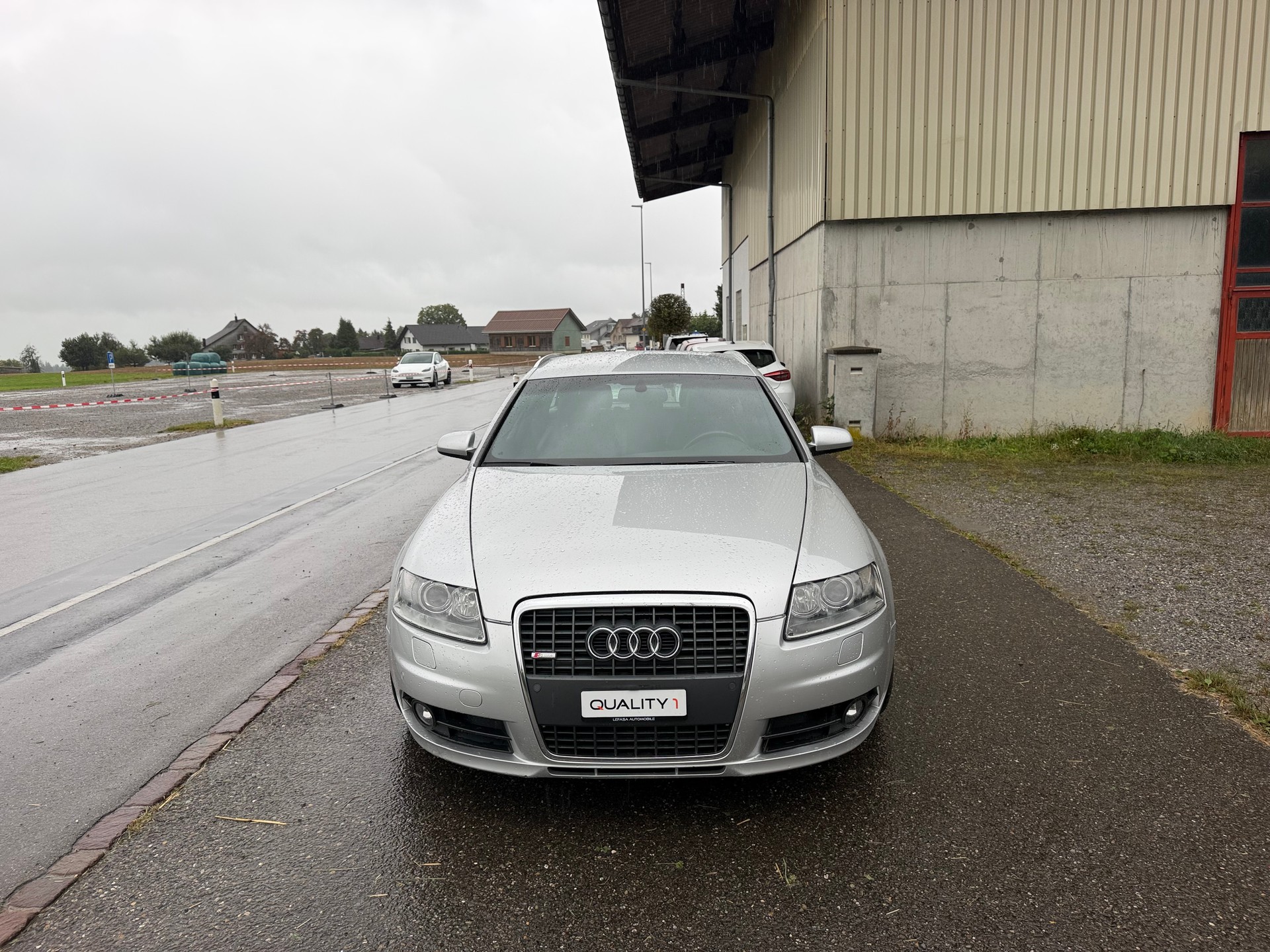AUDI A6 Avant 3.2 V6 FSI quattro-image-4