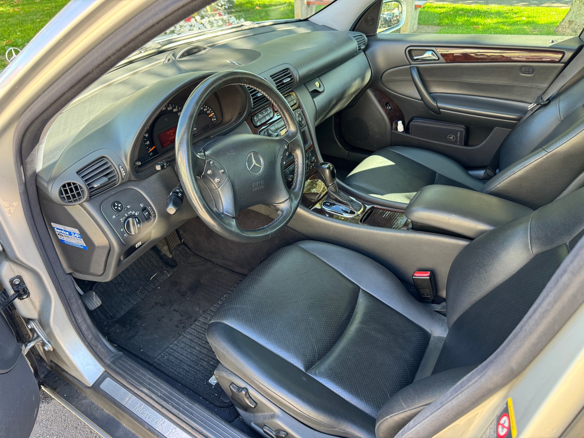MERCEDES-BENZ C 240 V6 4matic-image-3