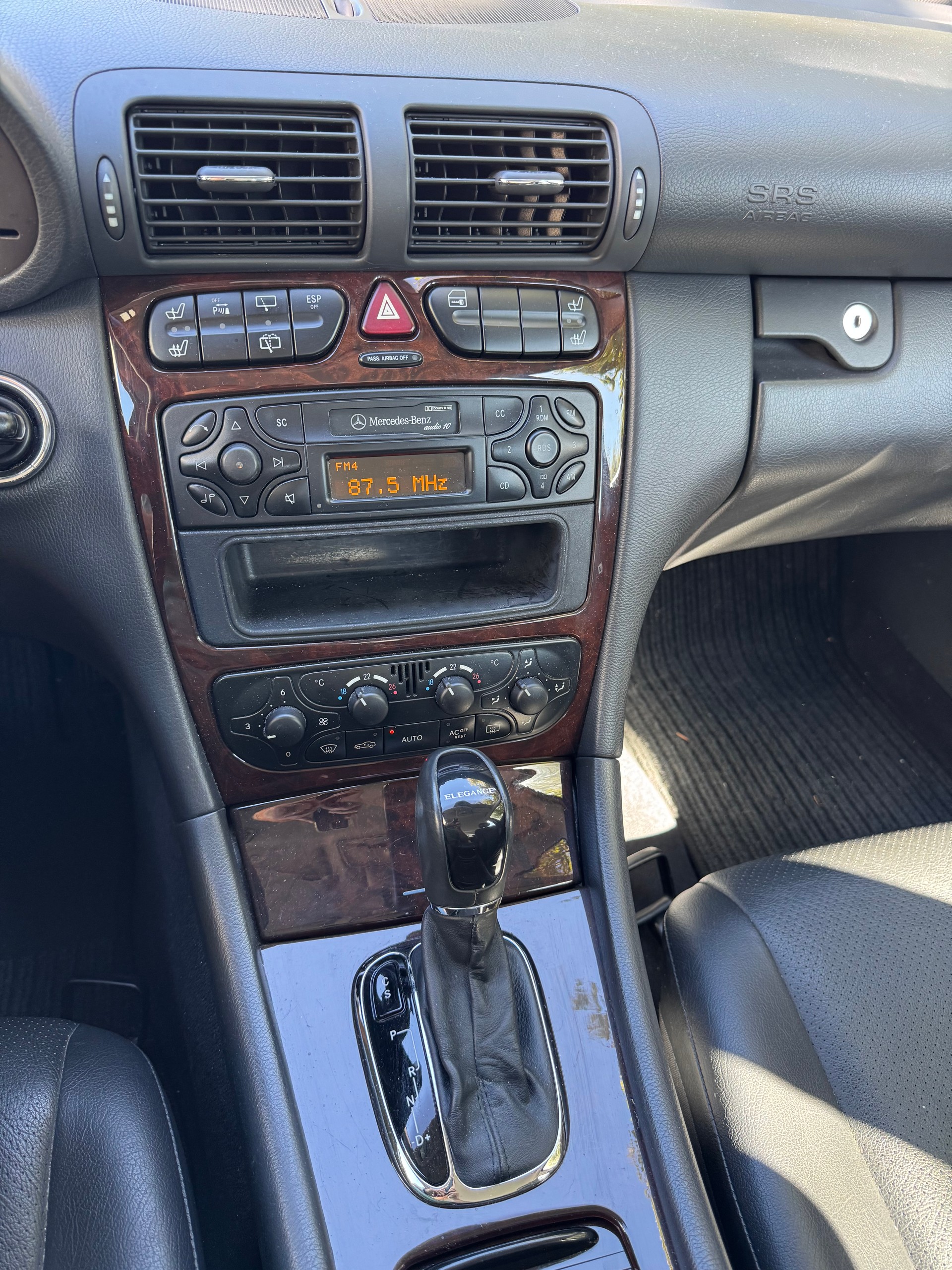 MERCEDES-BENZ C 240 V6 4matic-image-4