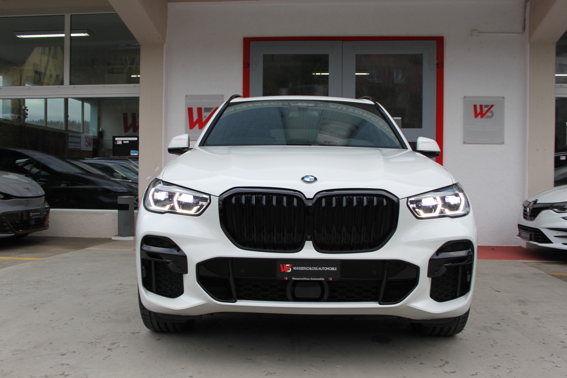BMW X5 xDrive 48V 40d M Sport Steptronic-image-2