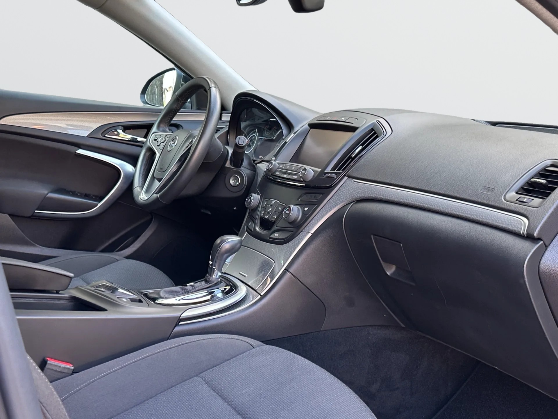 OPEL Insignia Sports Tourer 1.6 Turbo Edition Automatic-image-10