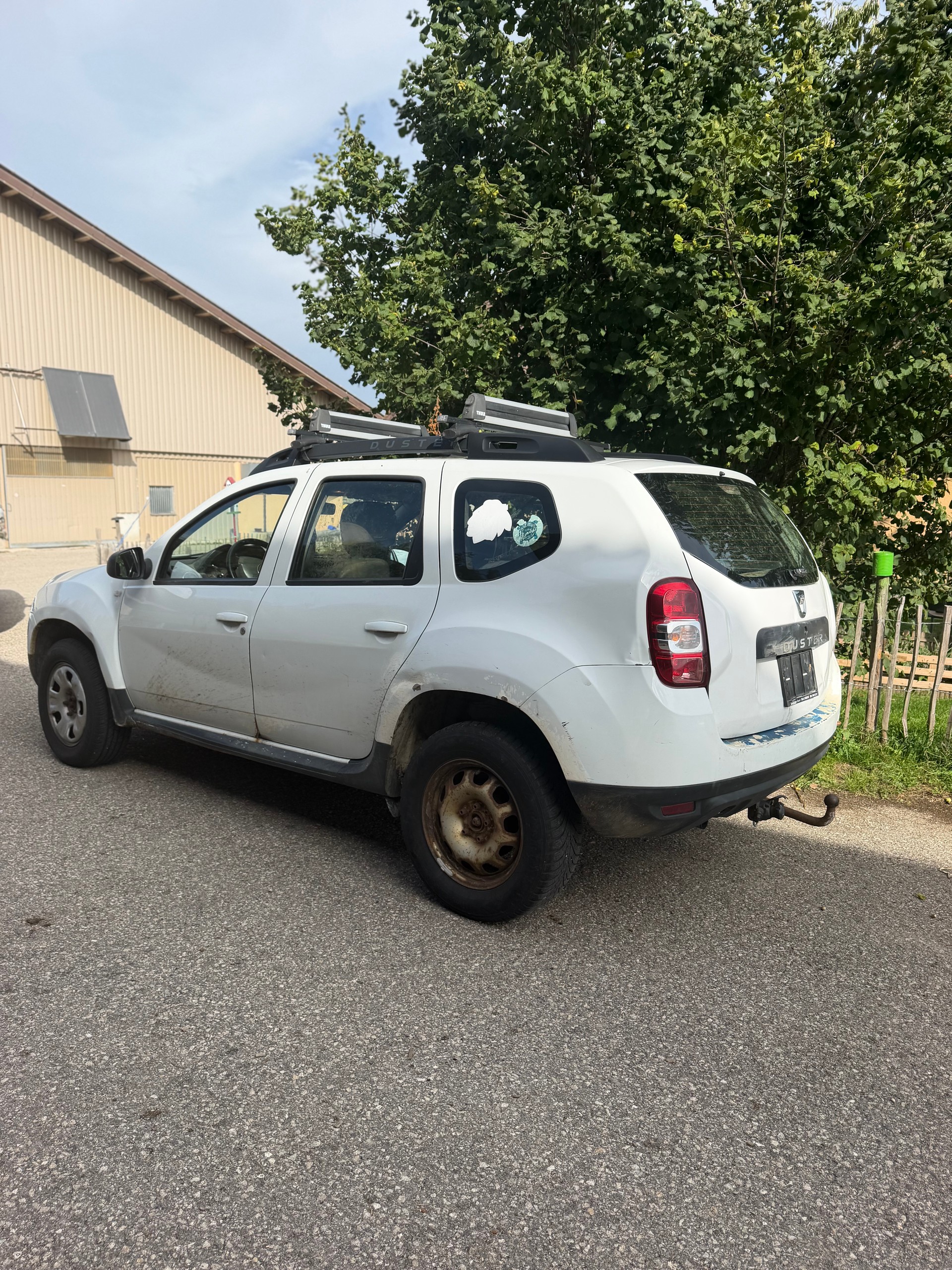 DACIA Duster 1.6 Lauréate 4x4-image-1