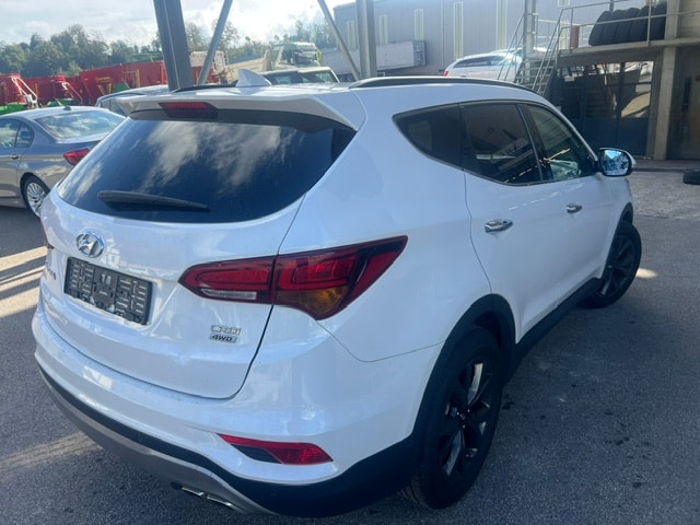 HYUNDAI Santa Fe 2.2 CRDI Vertex 4WD Automatic-image-7