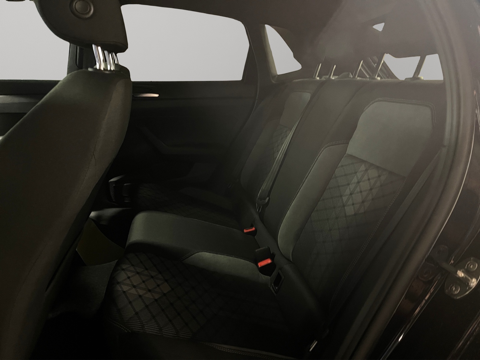 VW Polo 1.0 TSI R-Line DSG-image-8